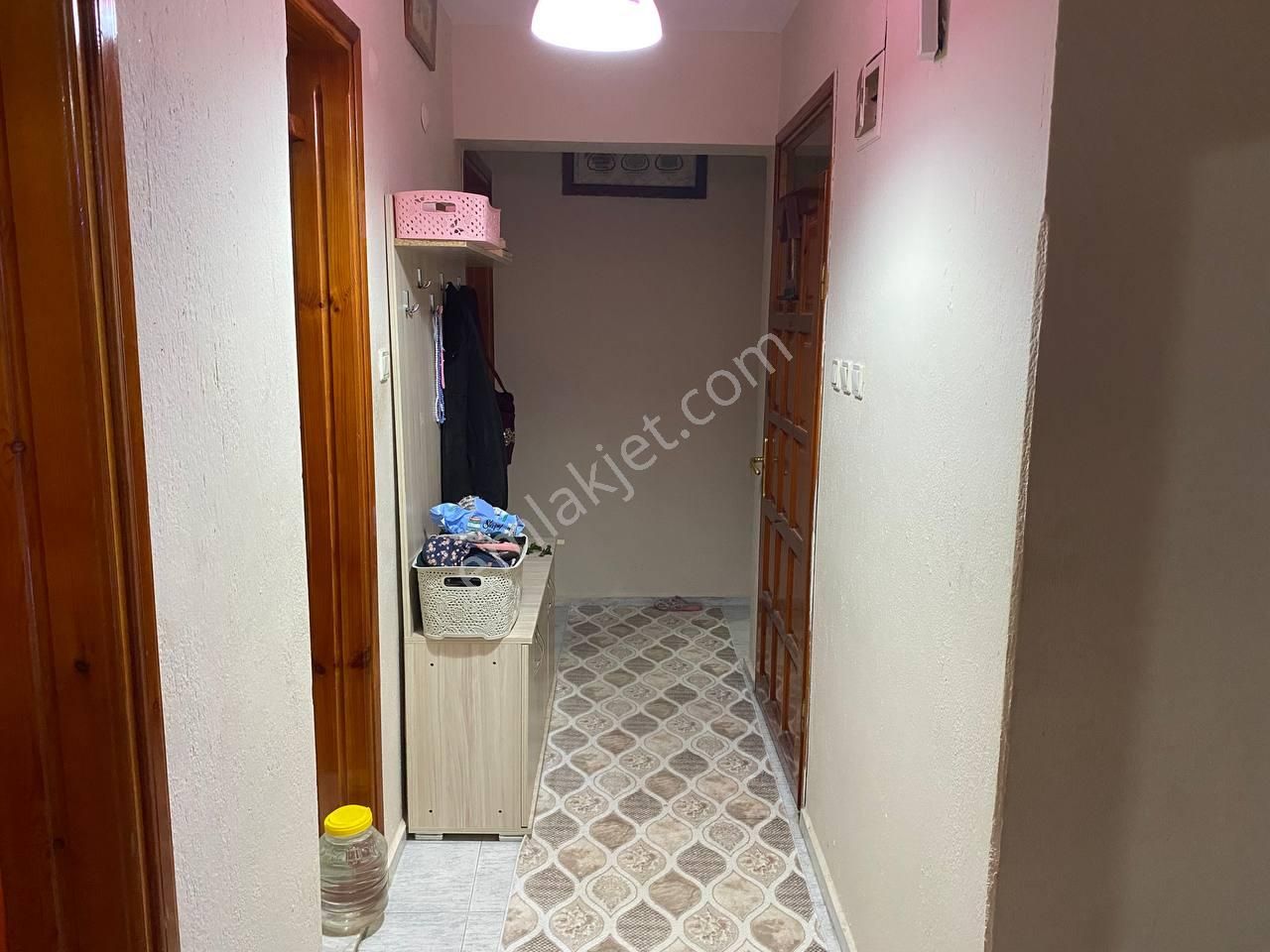 Bozyaka Pazar Yeri Yakını 3+1 Doğalgazlı Arakat Satılık Daire - Görsel 2