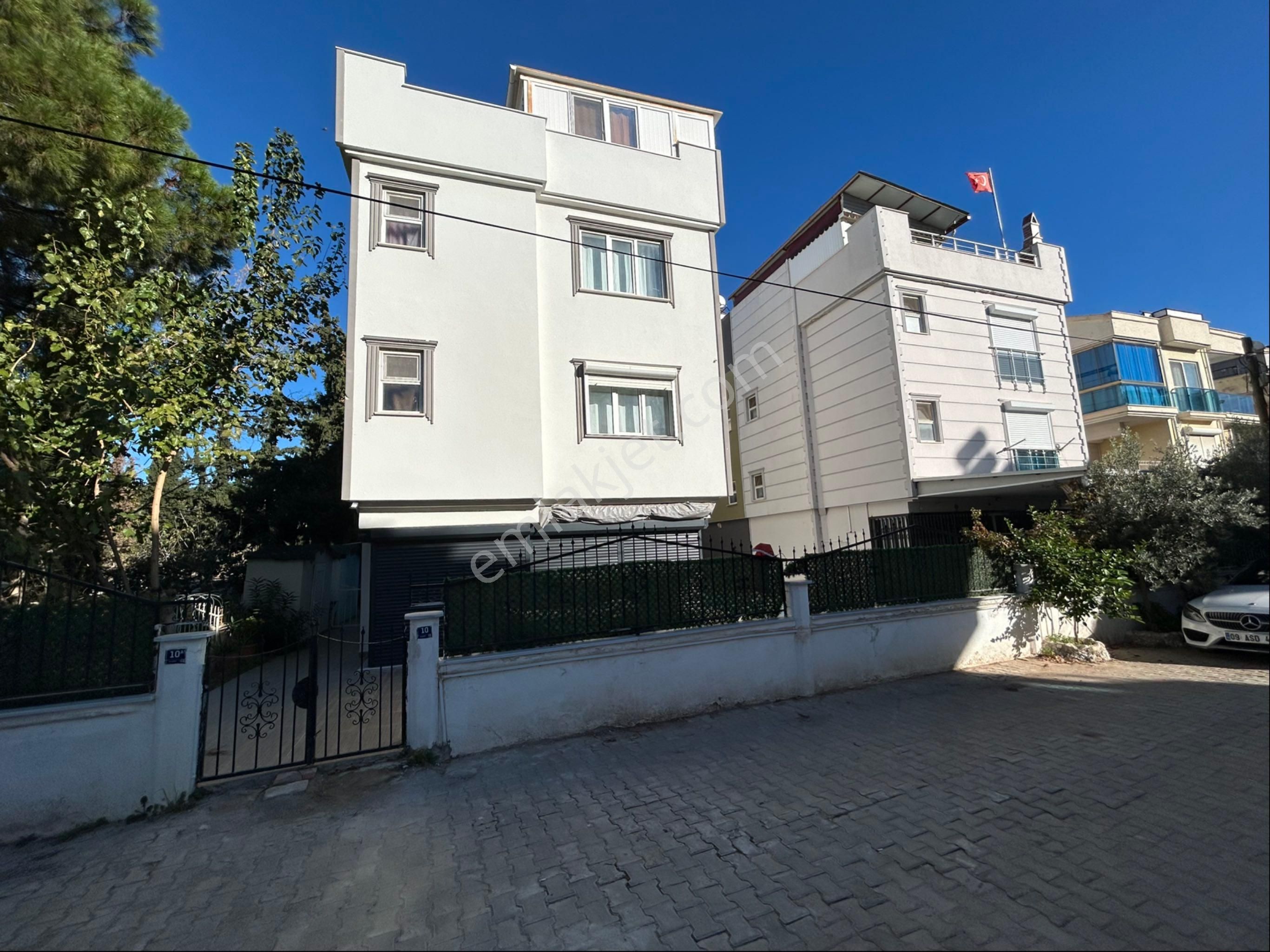 Didim Altınkum Sahile Yakın 3+1 Villa