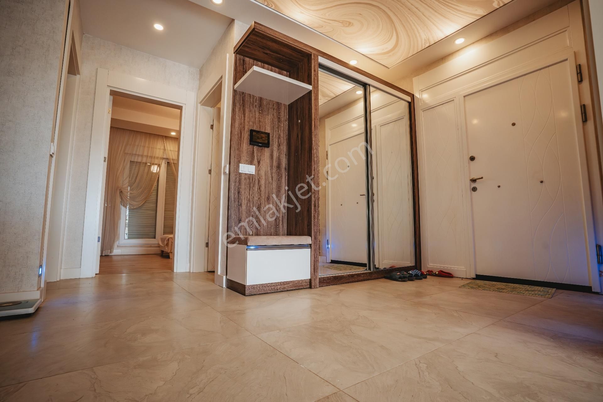 Site İçerisinde 5+1 Tripleks Villa - Görsel 5