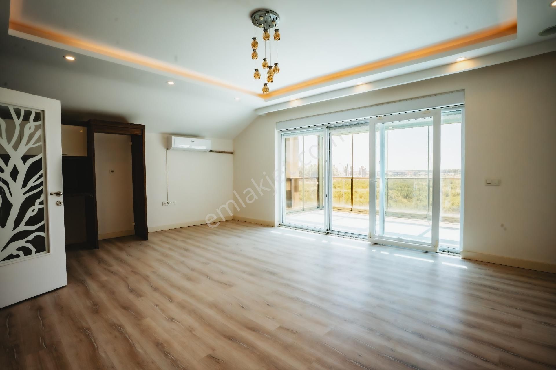Site İçerisinde 5+1 Tripleks Villa - Görsel 25