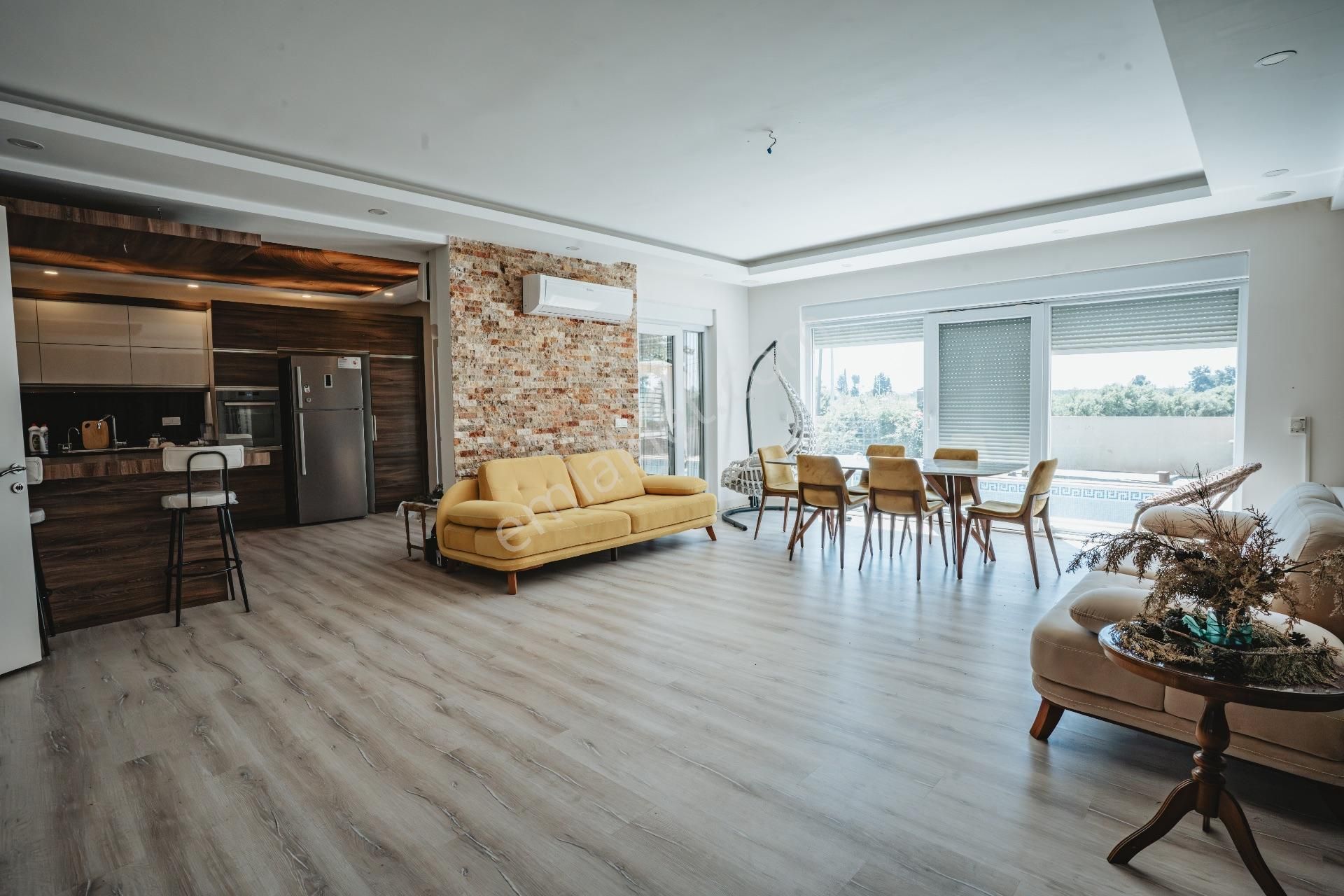 Site İçerisinde 5+1 Tripleks Villa - Görsel 6