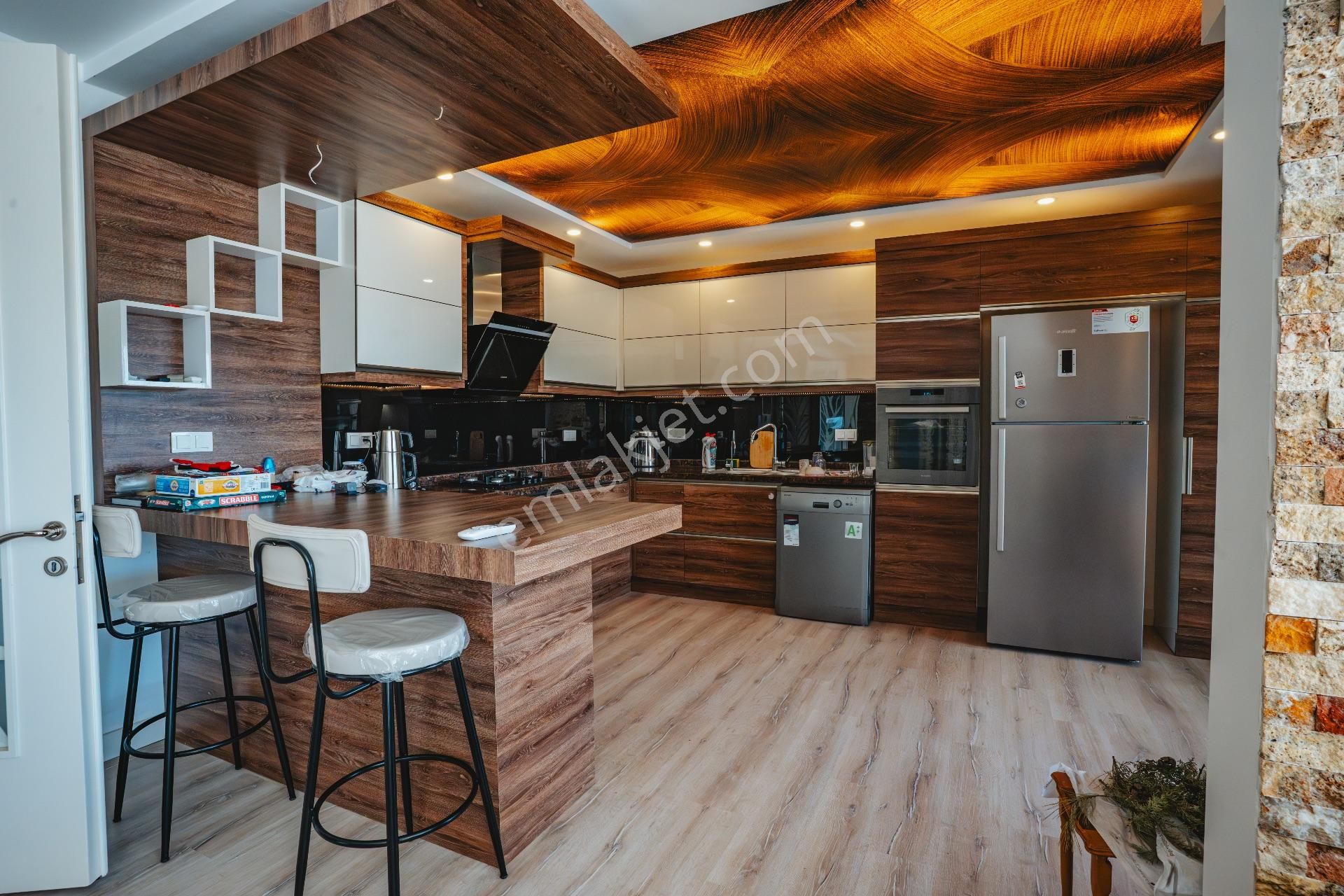 Site İçerisinde 5+1 Tripleks Villa - Görsel 11
