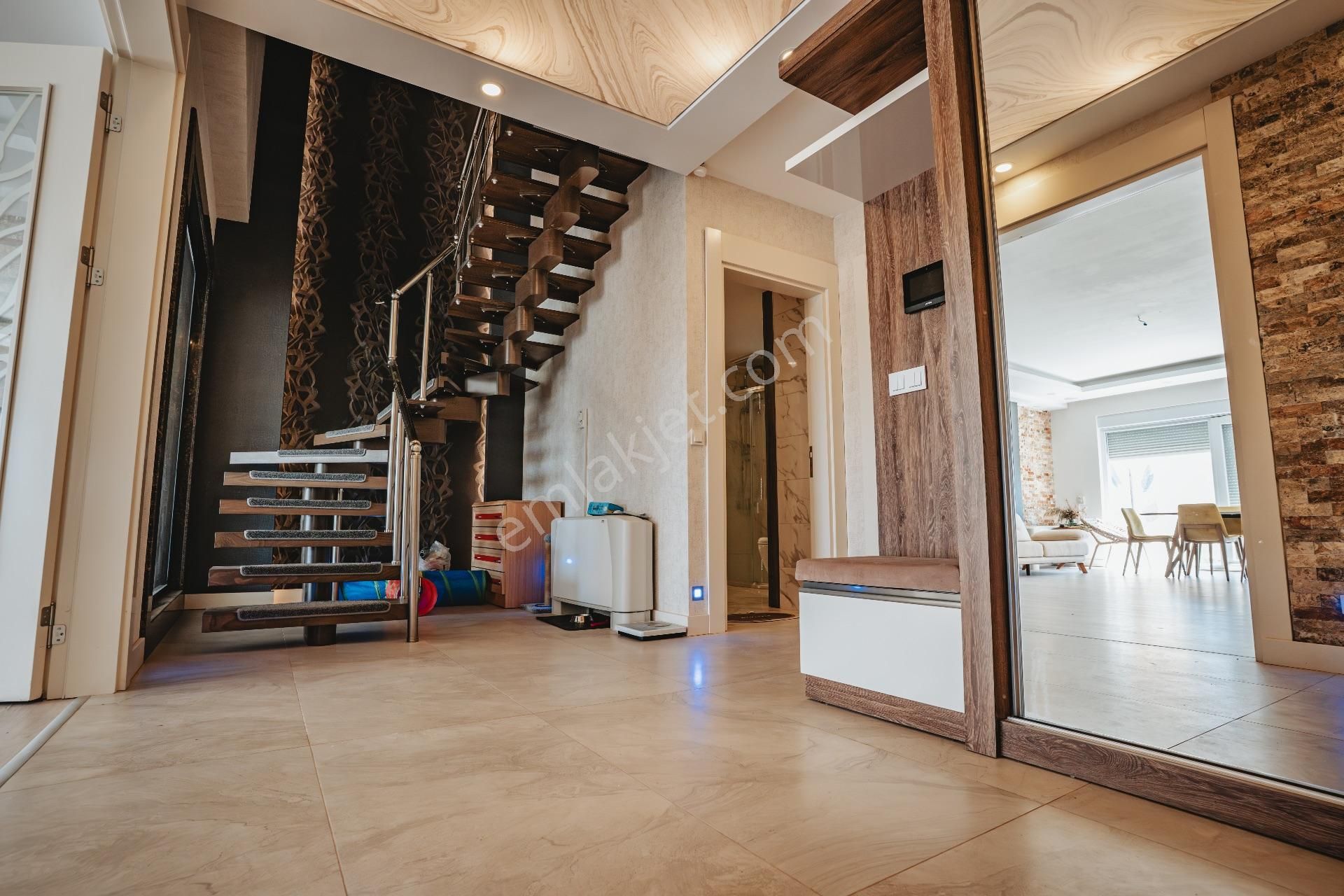 Site İçerisinde 5+1 Tripleks Villa - Görsel 4