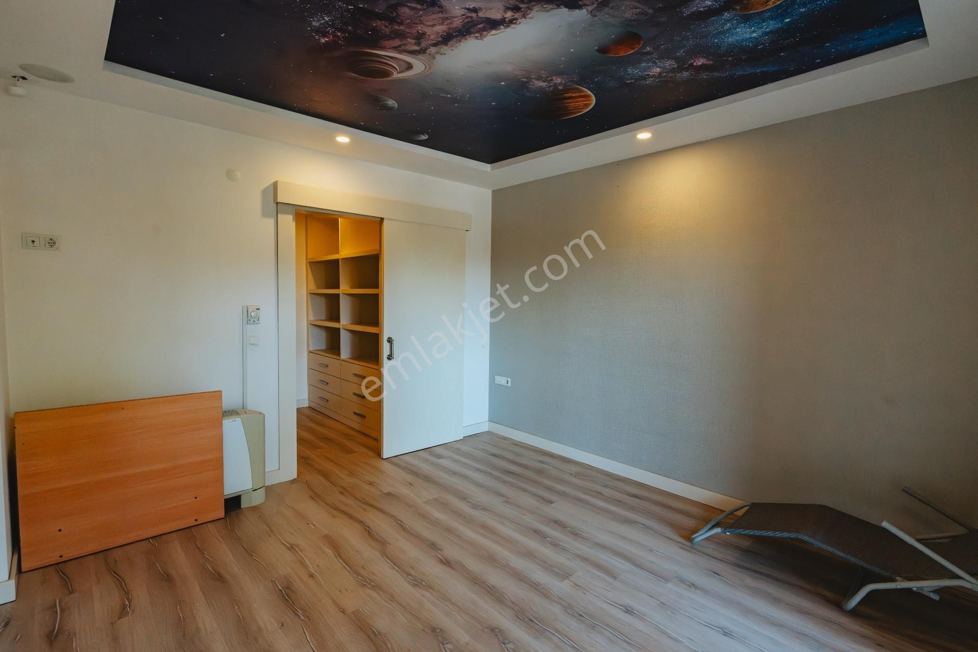 Site İçerisinde 5+1 Tripleks Villa - Görsel 22