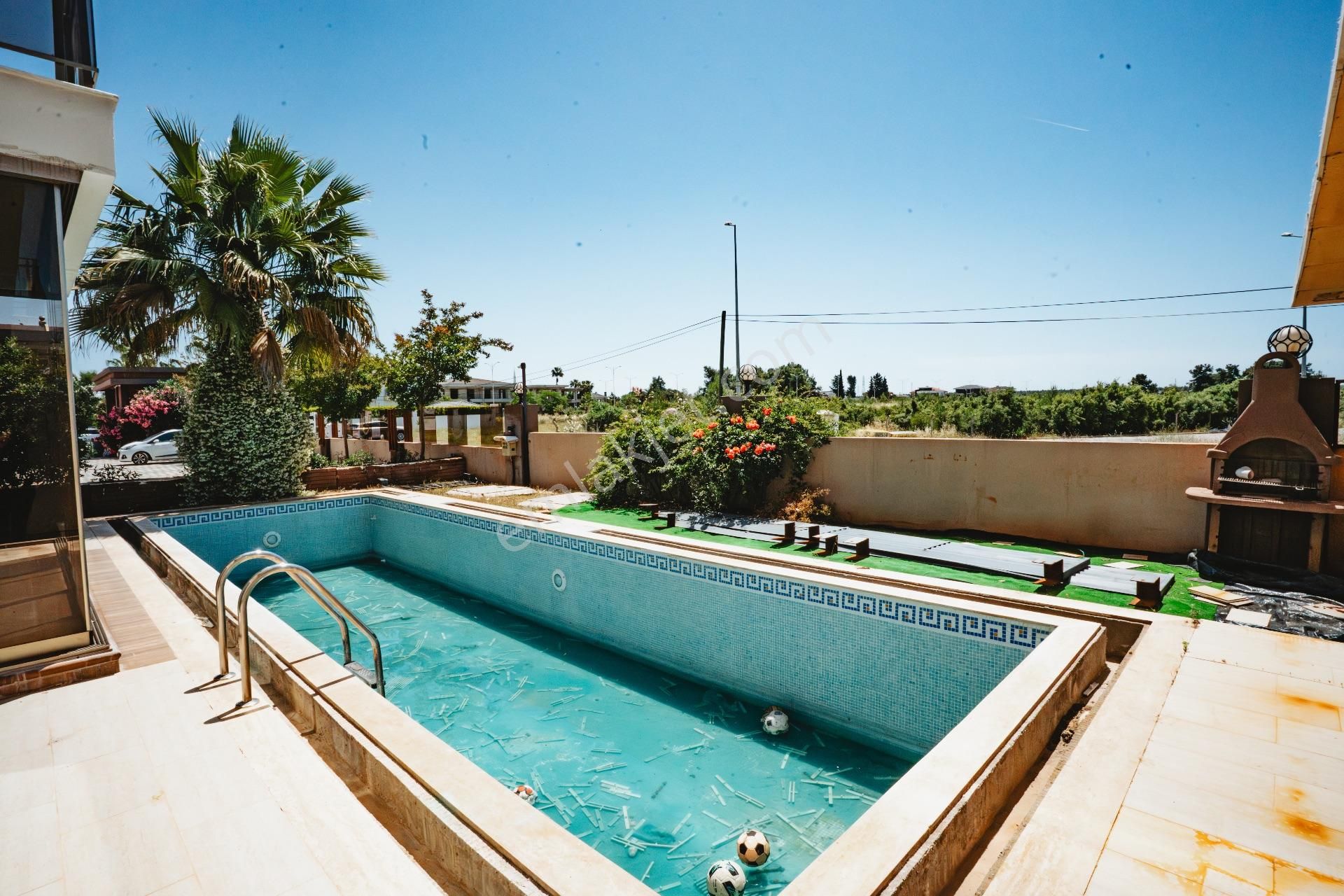 Site İçerisinde 5+1 Tripleks Villa - Görsel 3