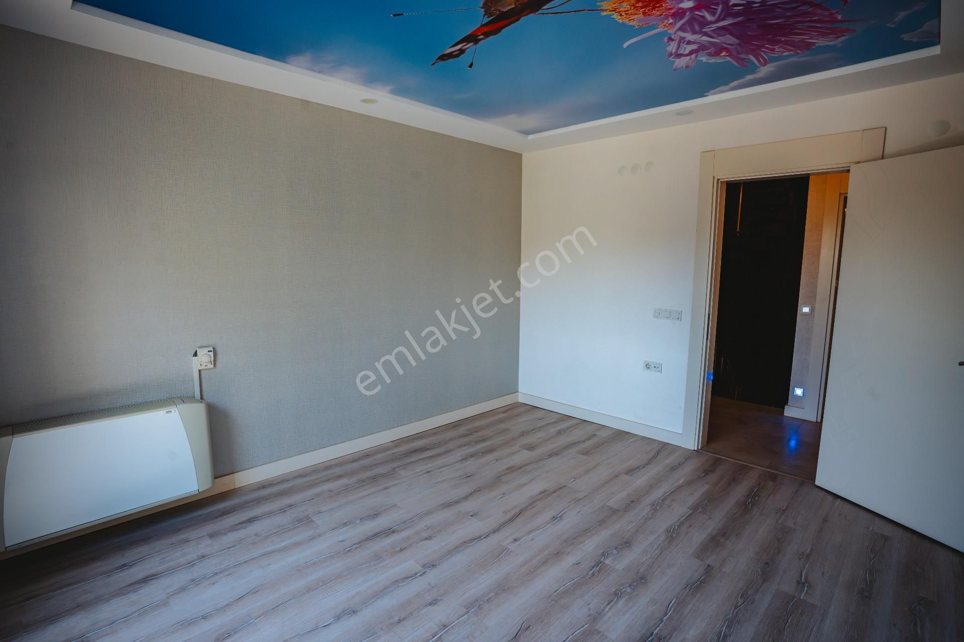 Site İçerisinde 5+1 Tripleks Villa - Görsel 21