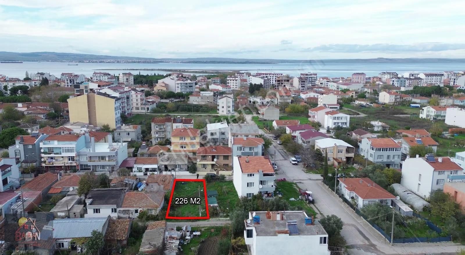 Lapseki Çardak Merkezde Satılık Mahalle İçi İmarlı Arsa - Görsel 3