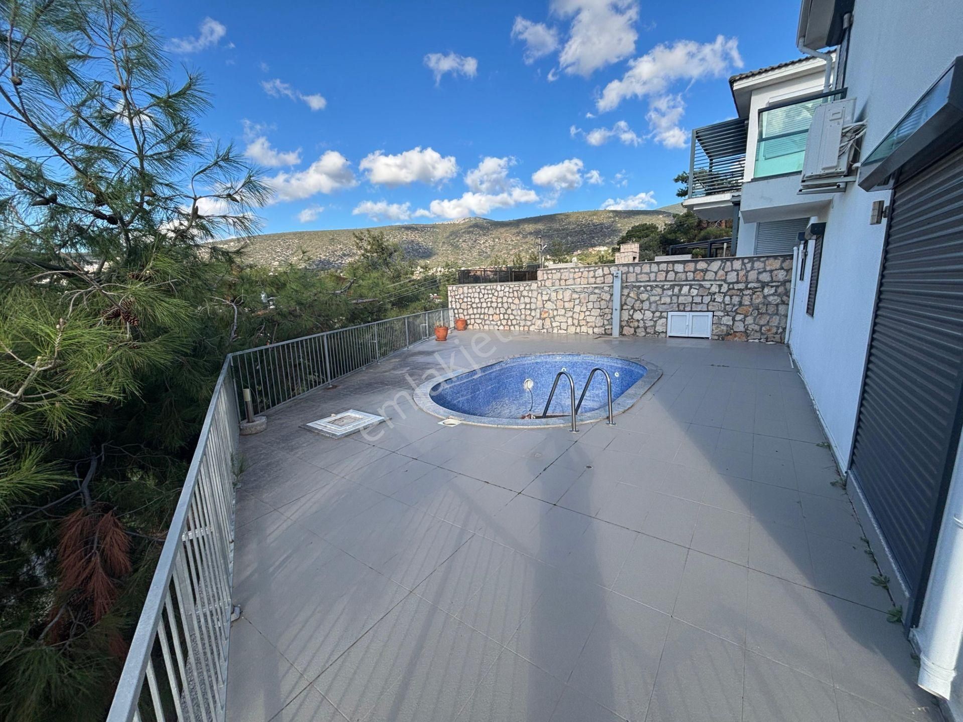 Didim Akbükte Müstakil Havuzlu Ful Deniz Manzaralı Satılık Villa - Görsel 5