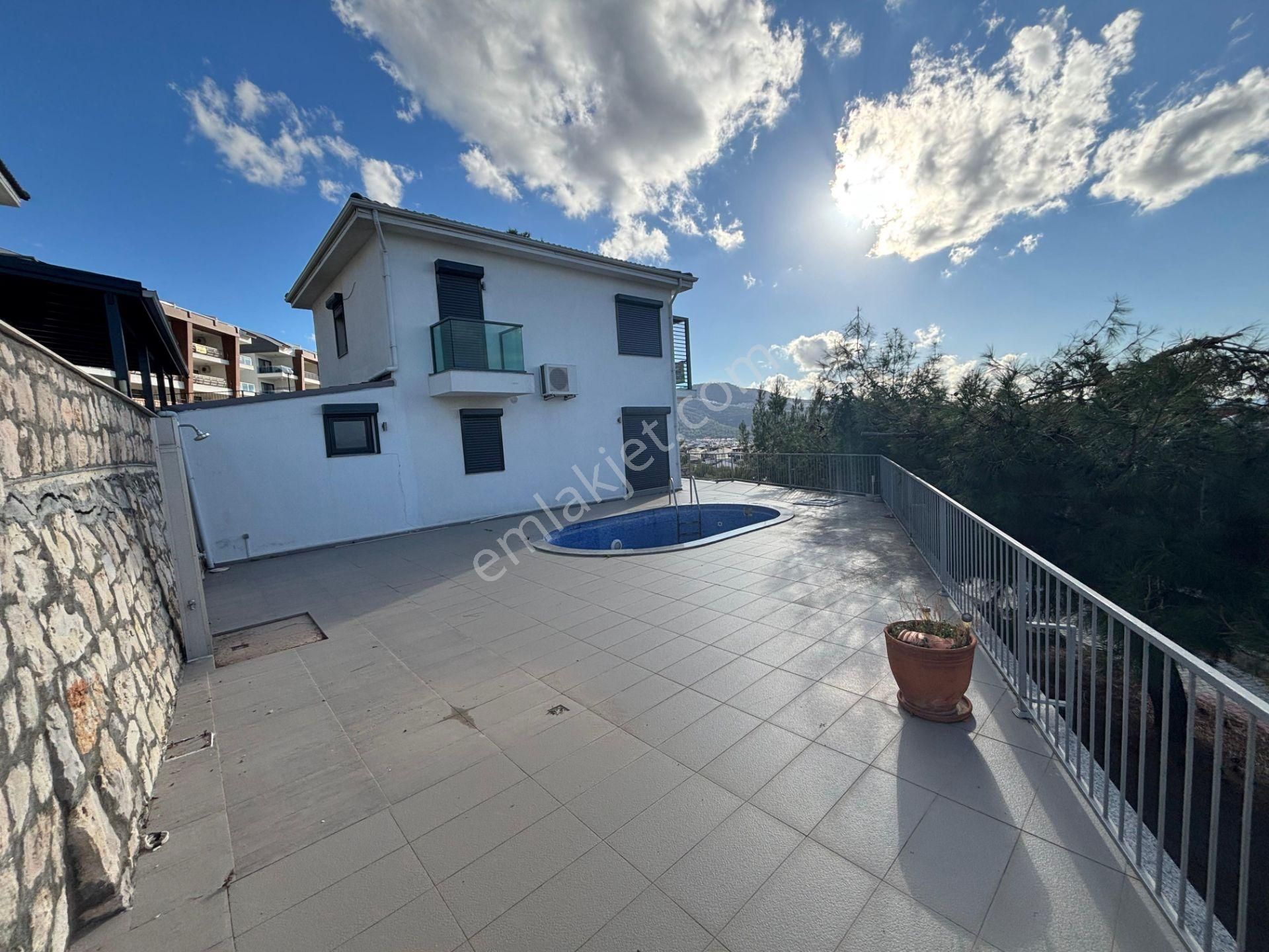 Didim Akbükte Müstakil Havuzlu Ful Deniz Manzaralı Satılık Villa - Görsel 6