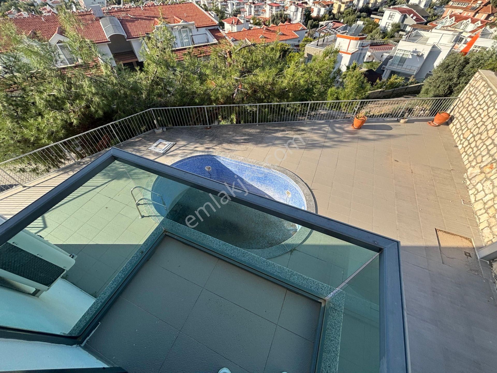 Didim Akbükte Müstakil Havuzlu Ful Deniz Manzaralı Satılık Villa - Görsel 9