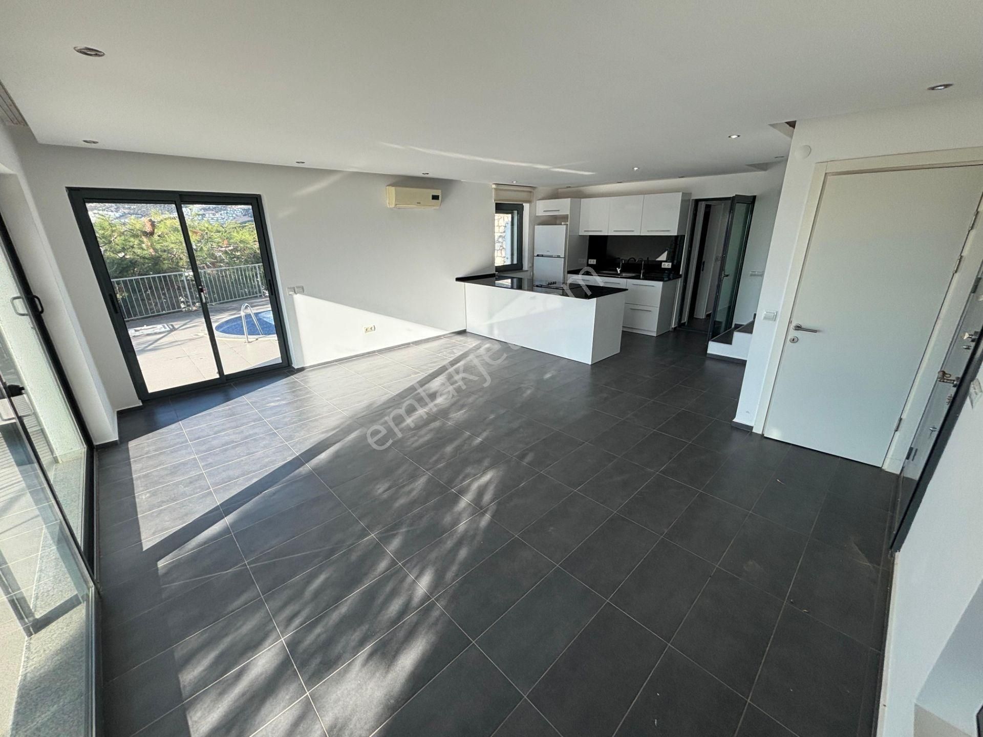 Didim Akbükte Müstakil Havuzlu Ful Deniz Manzaralı Satılık Villa - Görsel 21