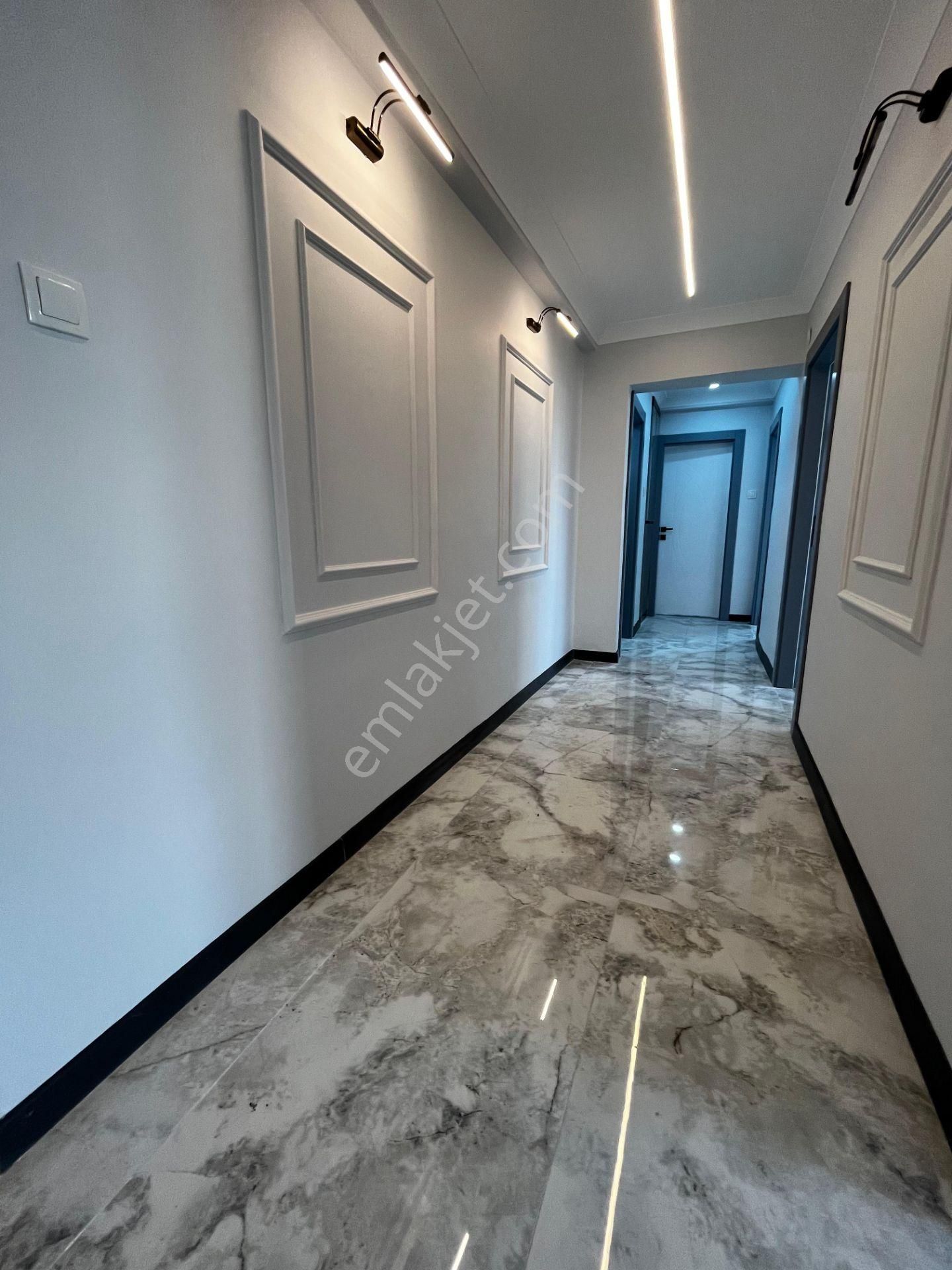 Mareşal Çakmak Mh Muazzam Konumda 3+1 Ara Katta Süper Lux Yapılı Daire - Görsel 33