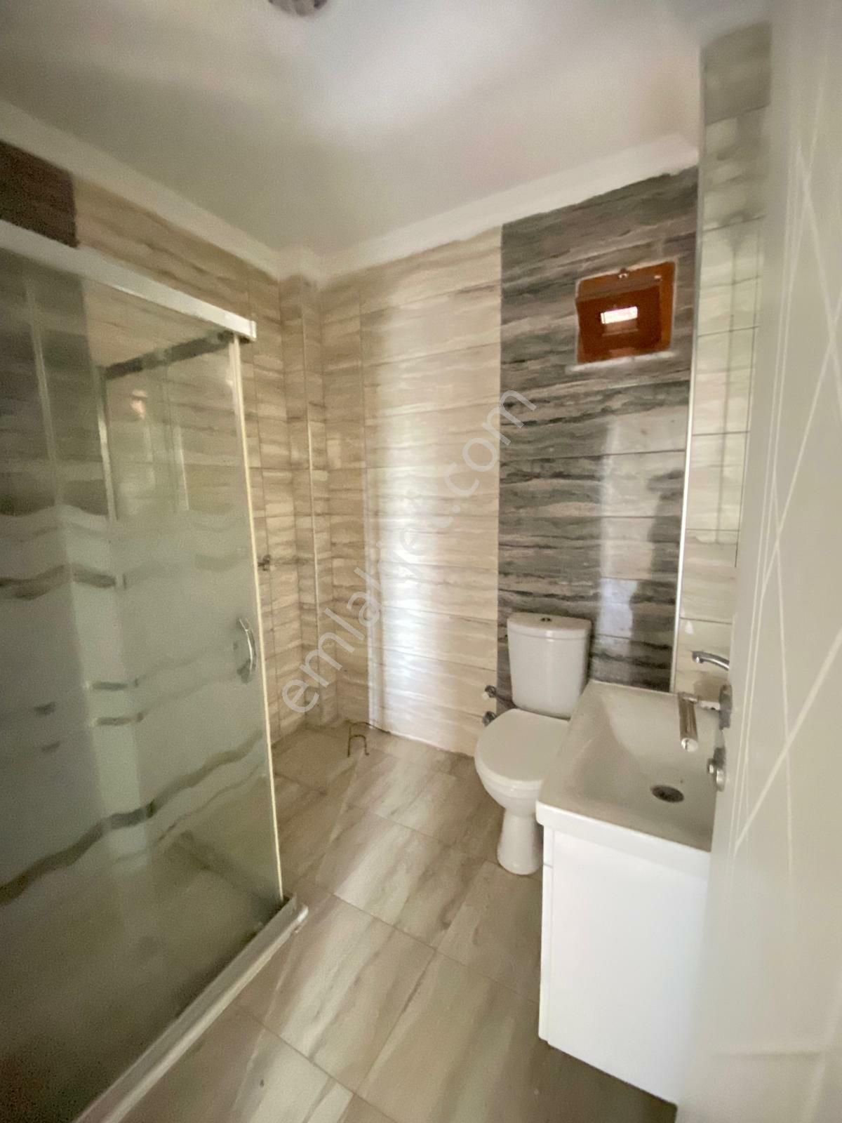 Beylikdüzü Kavaklı Merkezde 2+1 4 Katlı Binada Satılık - Görsel 13