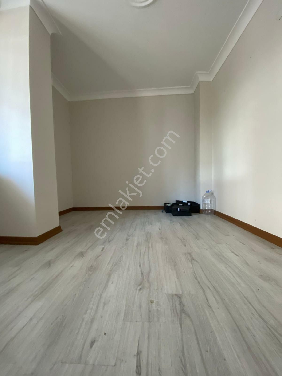 Beylikdüzü Kavaklı Merkezde 2+1 4 Katlı Binada Satılık - Görsel 18