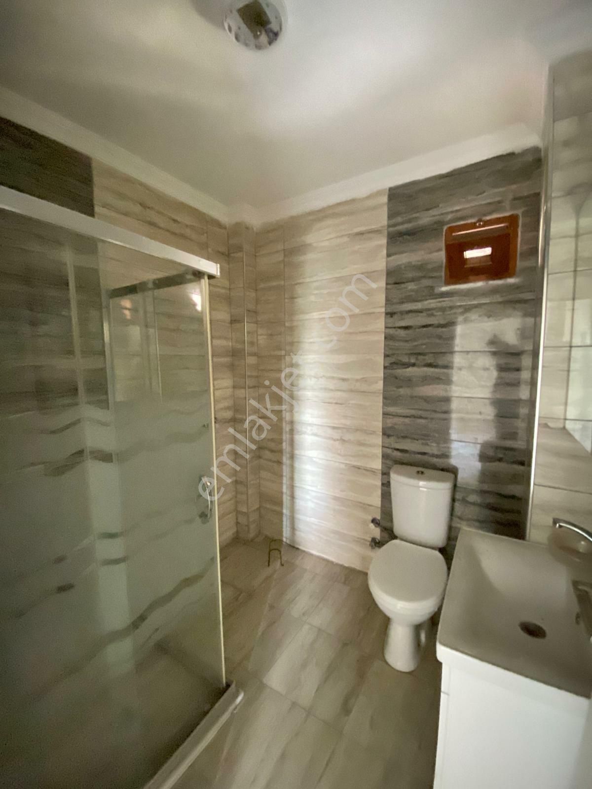 Beylikdüzü Kavaklı Merkezde 2+1 4 Katlı Binada Satılık - Görsel 15