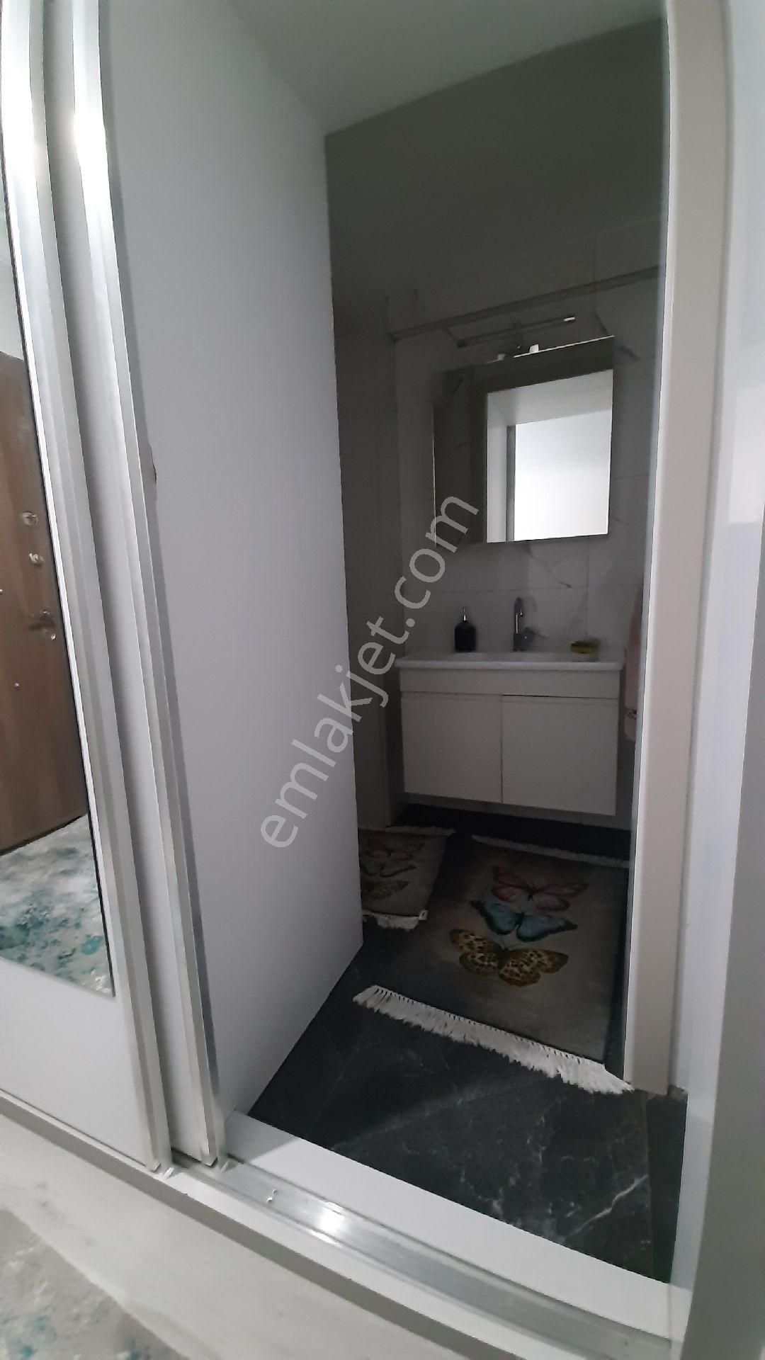 Zeytinköyde Merkezi Konumda Komple Satılık Bina - Görsel 24