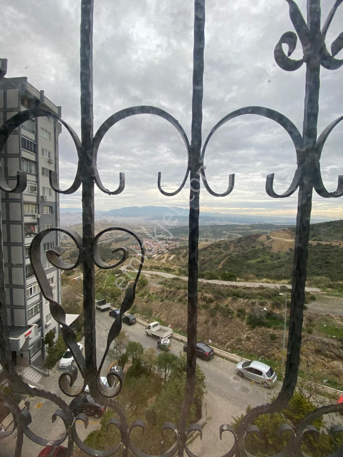 Karabağlar Yaşar Kemal Mah.uzundere Tokide Doğalğazlı Asansörlü 2+1 105 M2 Satılık Daire - Görsel 5