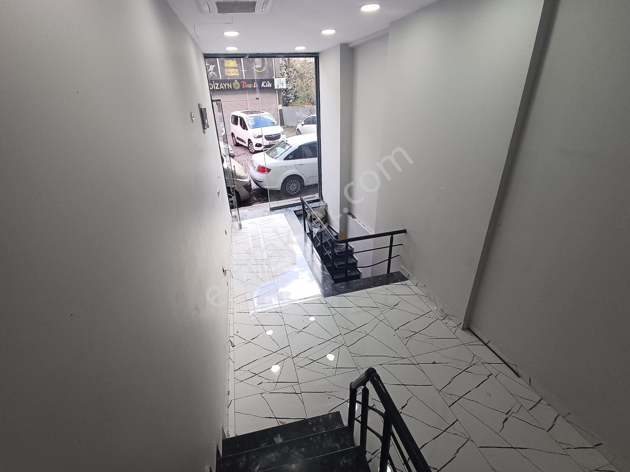 Zeytinburnu Beştelsizde Tekstil Piyasasında 70m 3katlı Klimalı Kiralık İşyeri Osmanlı Emlak