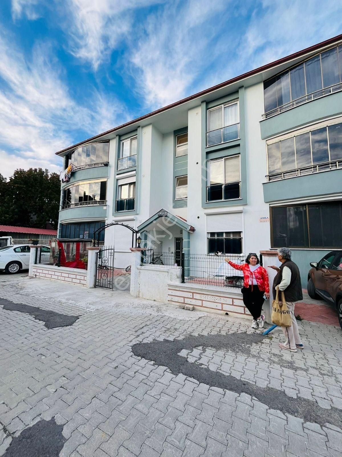 Kapalı Balkonu Ve Geniş Yaşam Alanlarıyla 3+1 Özel Daire - Görsel 12