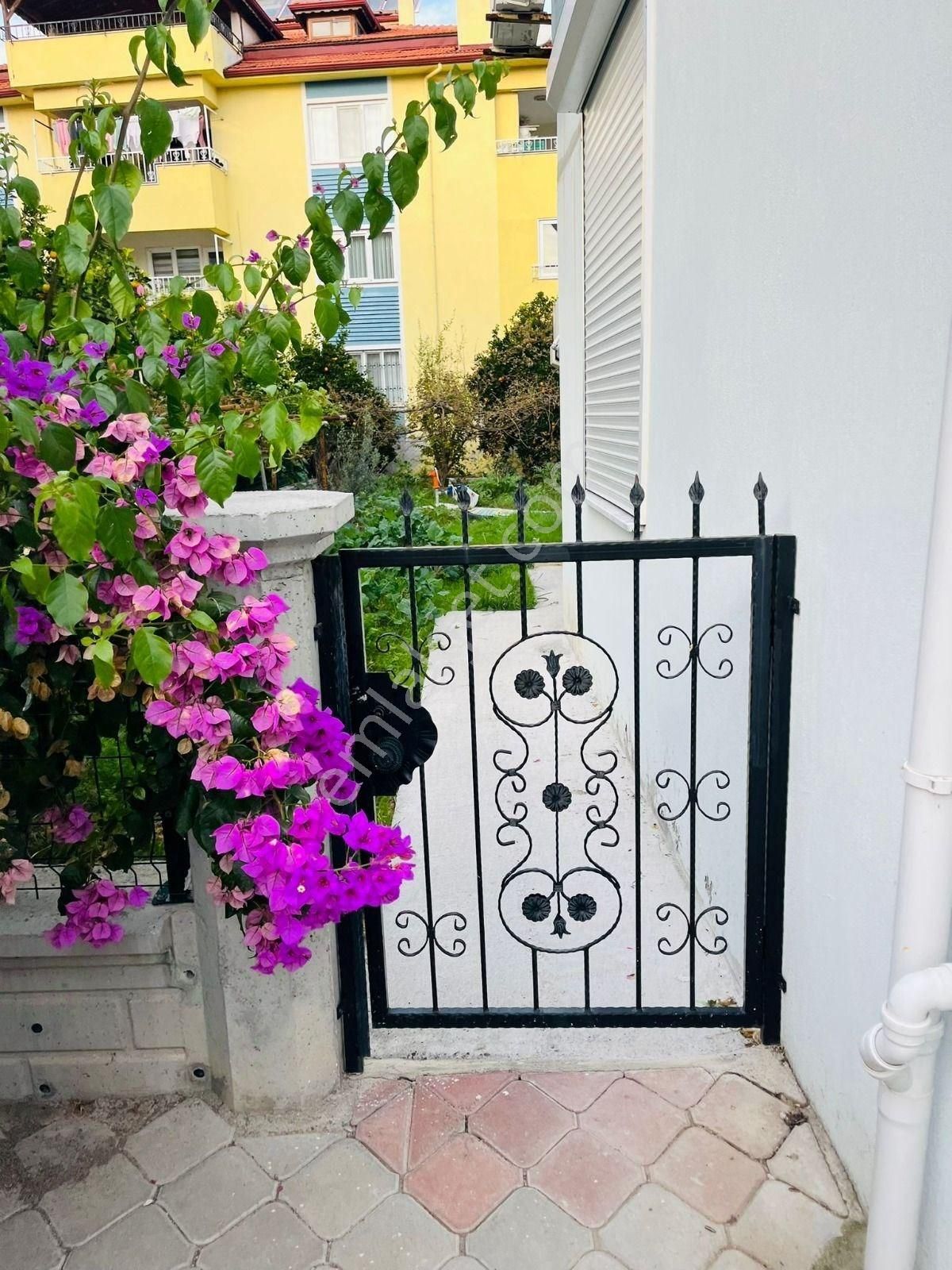 Kapalı Balkonu Ve Geniş Yaşam Alanlarıyla 3+1 Özel Daire - Görsel 13