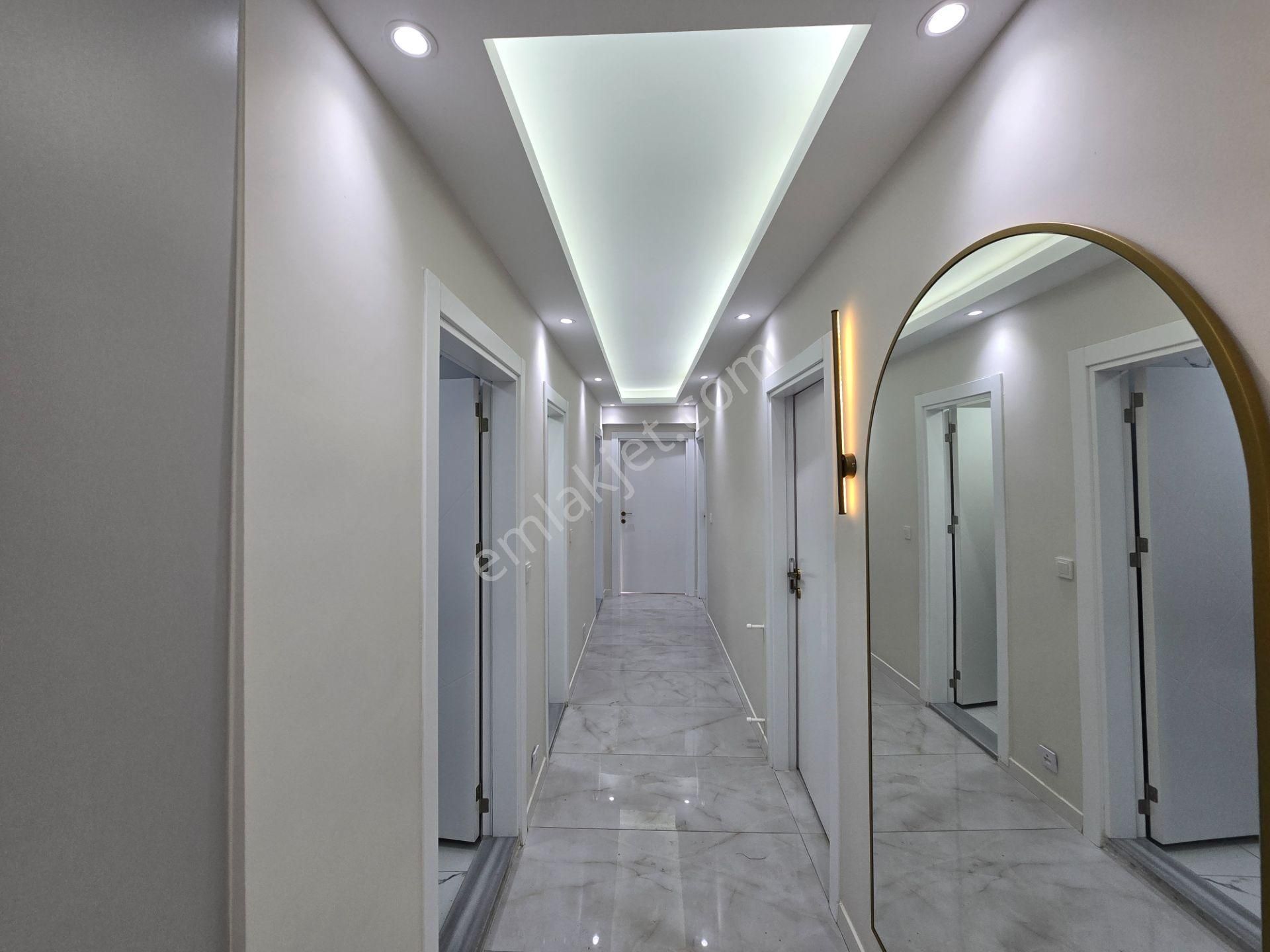 Jet'ten Akçay Merkezde Tasarımıyla Göz Kamaştıran 3+1 Daire - Görsel 34