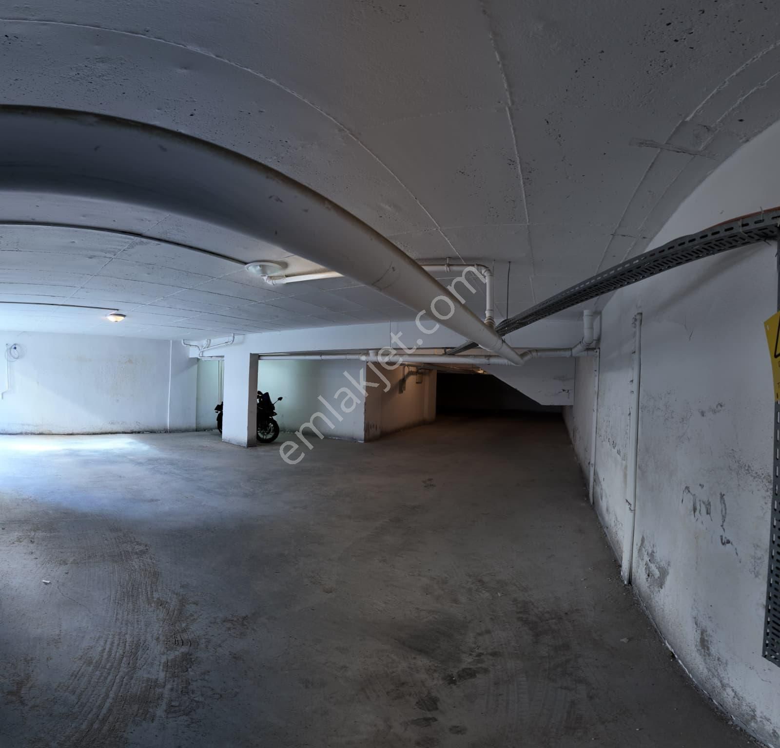 Bahriye Üçok Mahallesinde Satılık 4+1 Dubleks – Özel Tasarım, Lüks Donanım, Geniş Yaşam Alanı - Görsel 28