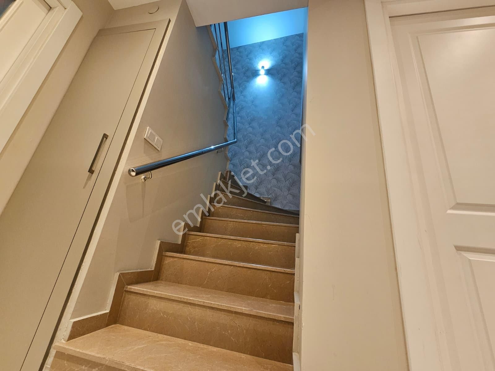 Bahriye Üçok Mahallesinde Satılık 4+1 Dubleks – Özel Tasarım, Lüks Donanım, Geniş Yaşam Alanı - Görsel 13