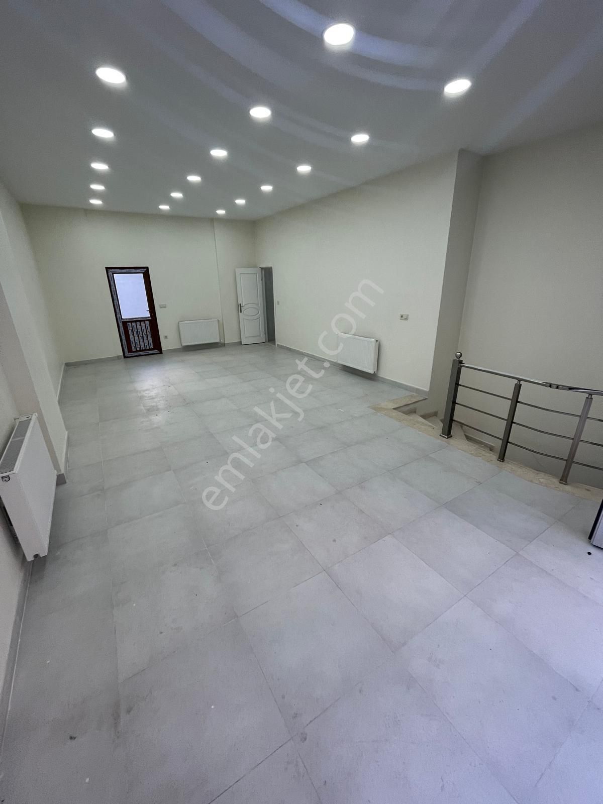 Fatih'te Altay Caddesinde Satılık Dükkanlar Tapukur'dan - Görsel 2