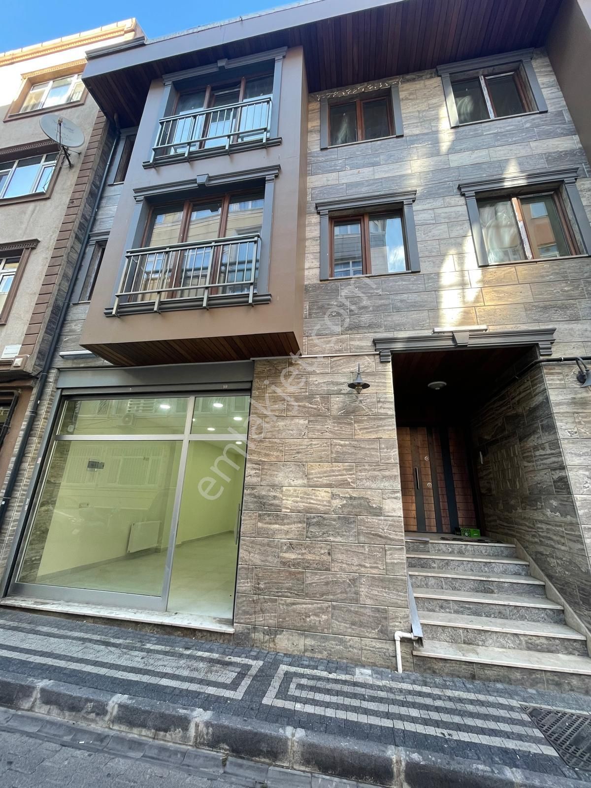 Fatih'te Altay Caddesinde Satılık Dükkanlar Tapukur'dan - Görsel 17