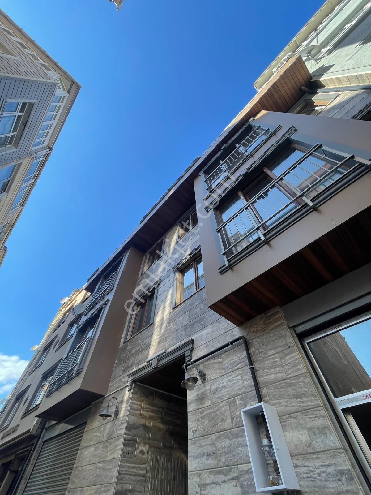 Fatih'te Altay Caddesinde Satılık Dükkanlar Tapukur'dan - Görsel 13