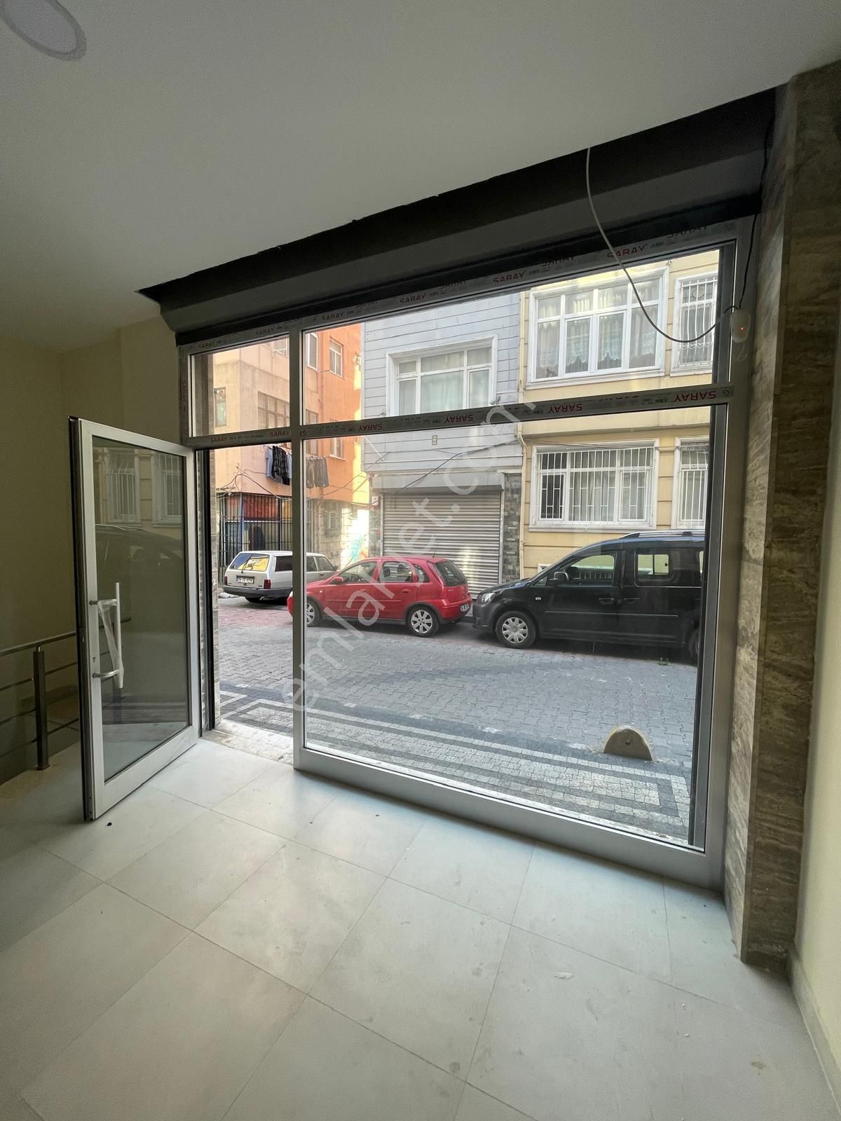 Fatih'te Altay Caddesinde Satılık Dükkanlar Tapukur'dan - Görsel 9