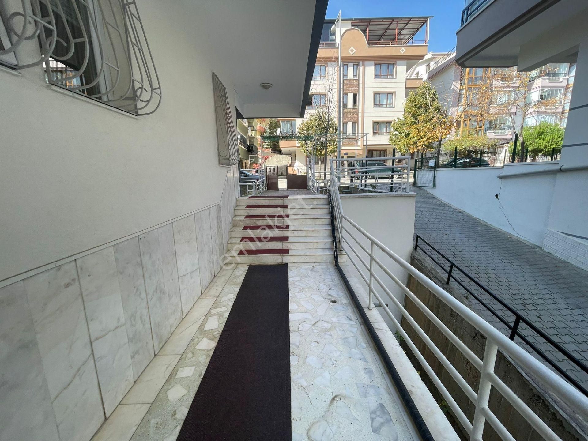 Atanora Vadi'den Trt Panora Yakını Ara Kat 3 Cephe Geniş Metraj 2+1 - Görsel 15