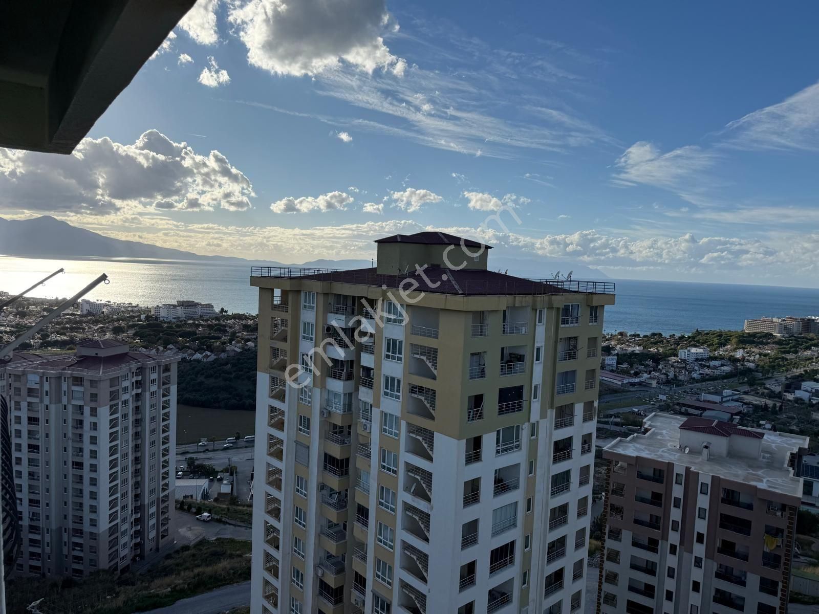 Kuşadası Avm Karşisı Ruhsatlı Satılık - Görsel 30