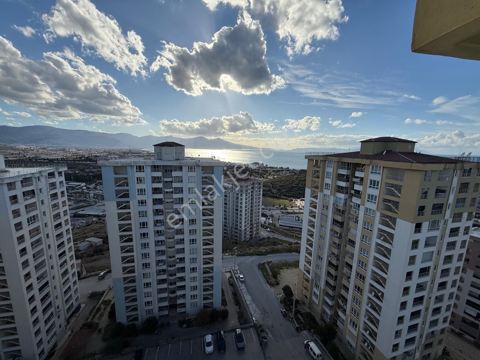 Kuşadası Avm Karşisı Ruhsatlı Satılık - Görsel 6