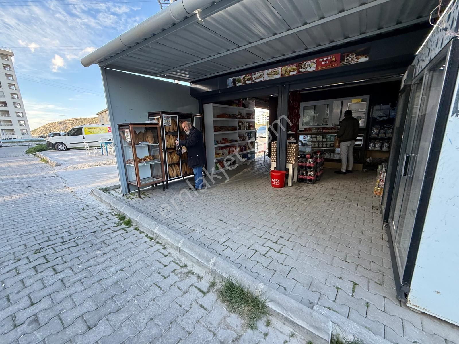 Kuşadası Avm Karşisı Ruhsatlı Satılık - Görsel 8