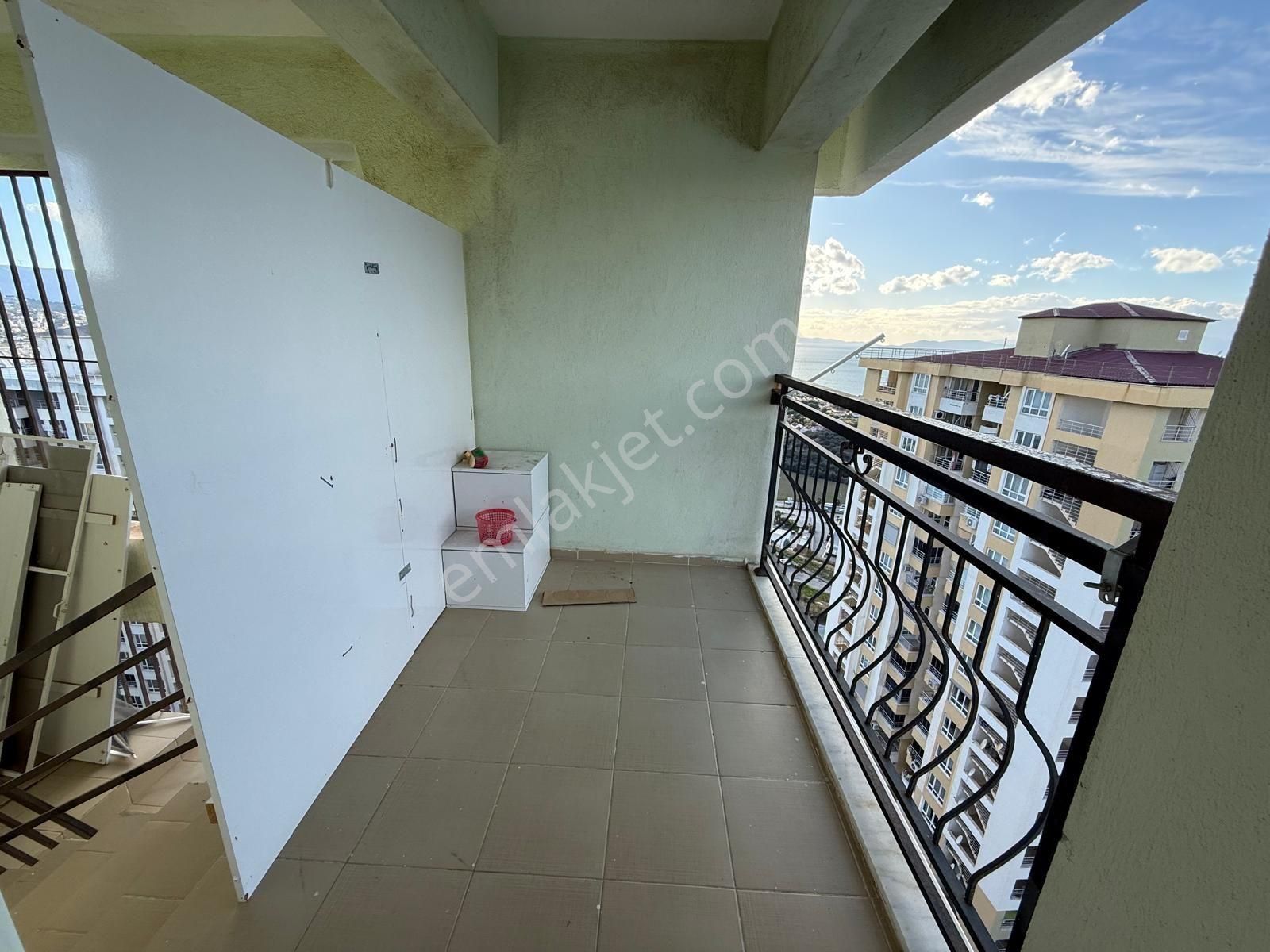 Kuşadası Avm Karşisı Ruhsatlı Satılık - Görsel 11