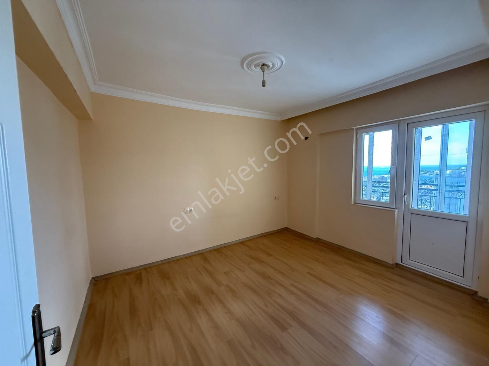 Kuşadası Avm Karşisı Ruhsatlı Satılık - Görsel 9