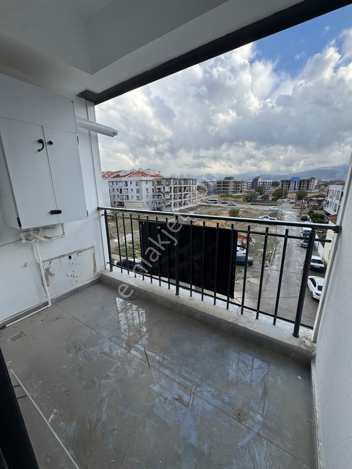 Zeki Emlak'tan Muradiye'de 3+1 Çift Cephe Sıfır Satılık Daire - Görsel 8