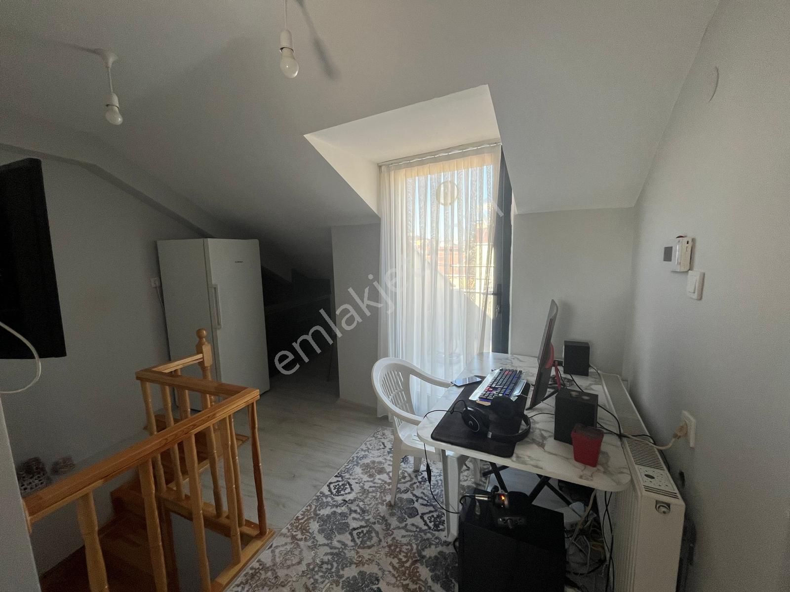 Serkan Gayrimenkulden Bahçelievler Hürritte 4+1 2 Yıllık Dubleks - Görsel 14