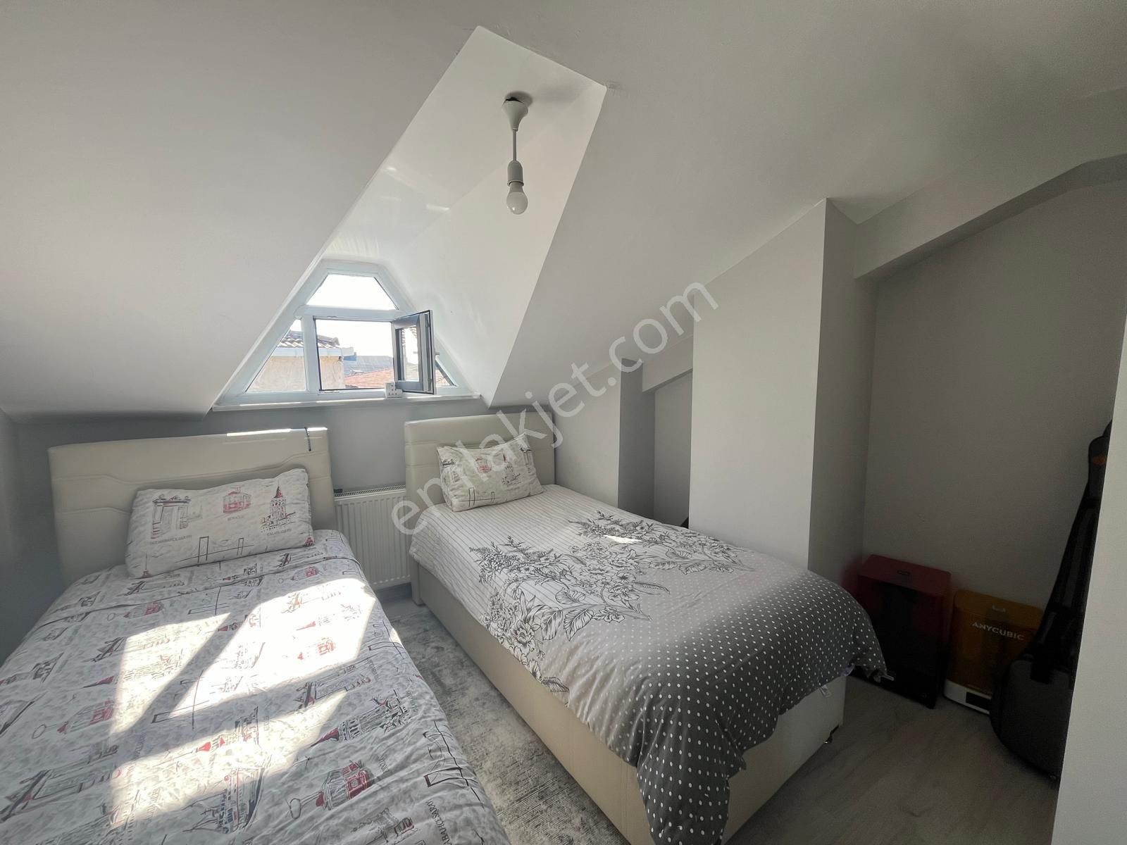 Serkan Gayrimenkulden Bahçelievler Hürritte 4+1 2 Yıllık Dubleks - Görsel 17