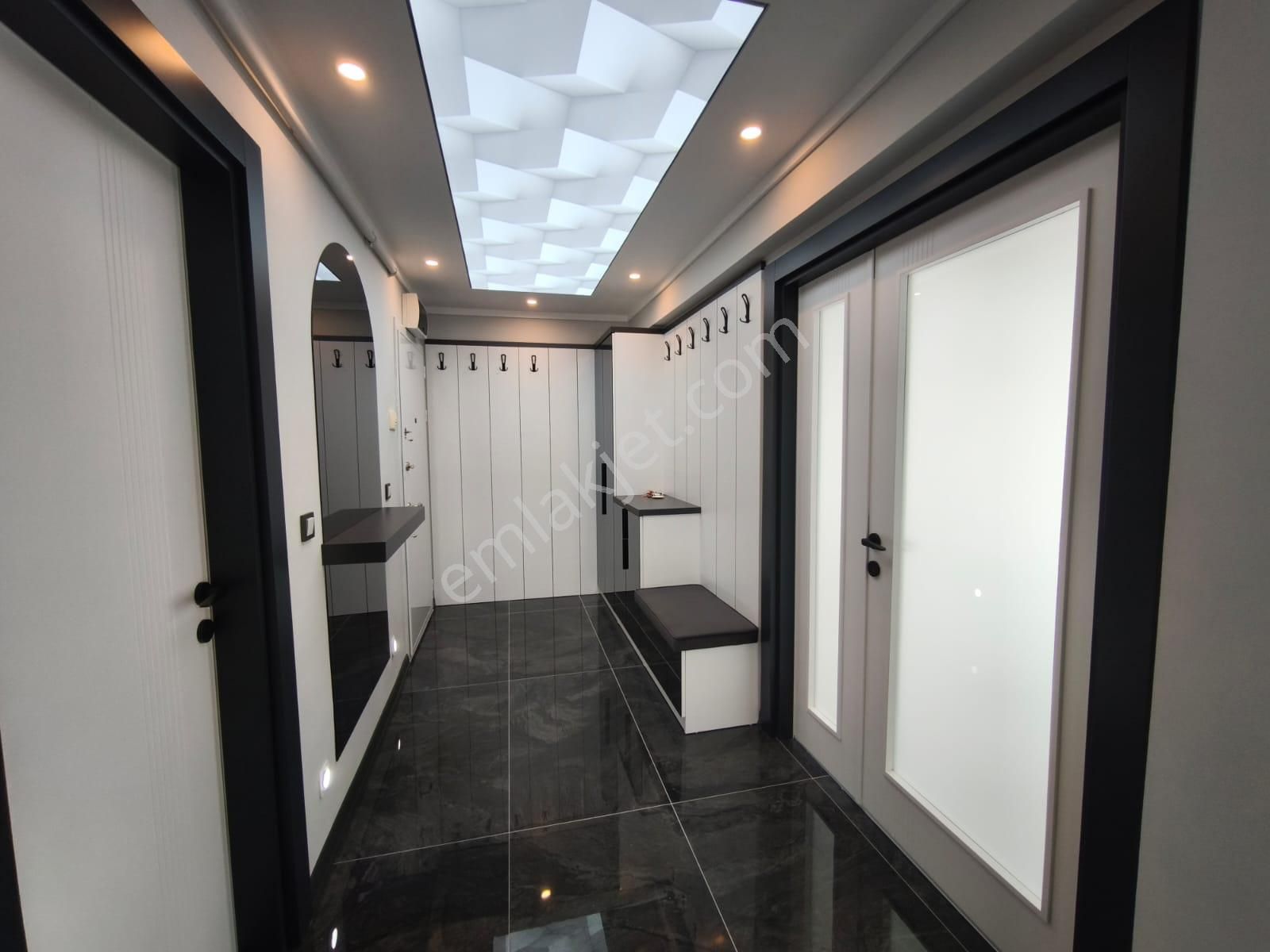 Atanora Vadi'den 2 Banyolu Cadde Yakını Lüks Yapılı Manzaralı 3+1 - Görsel 20