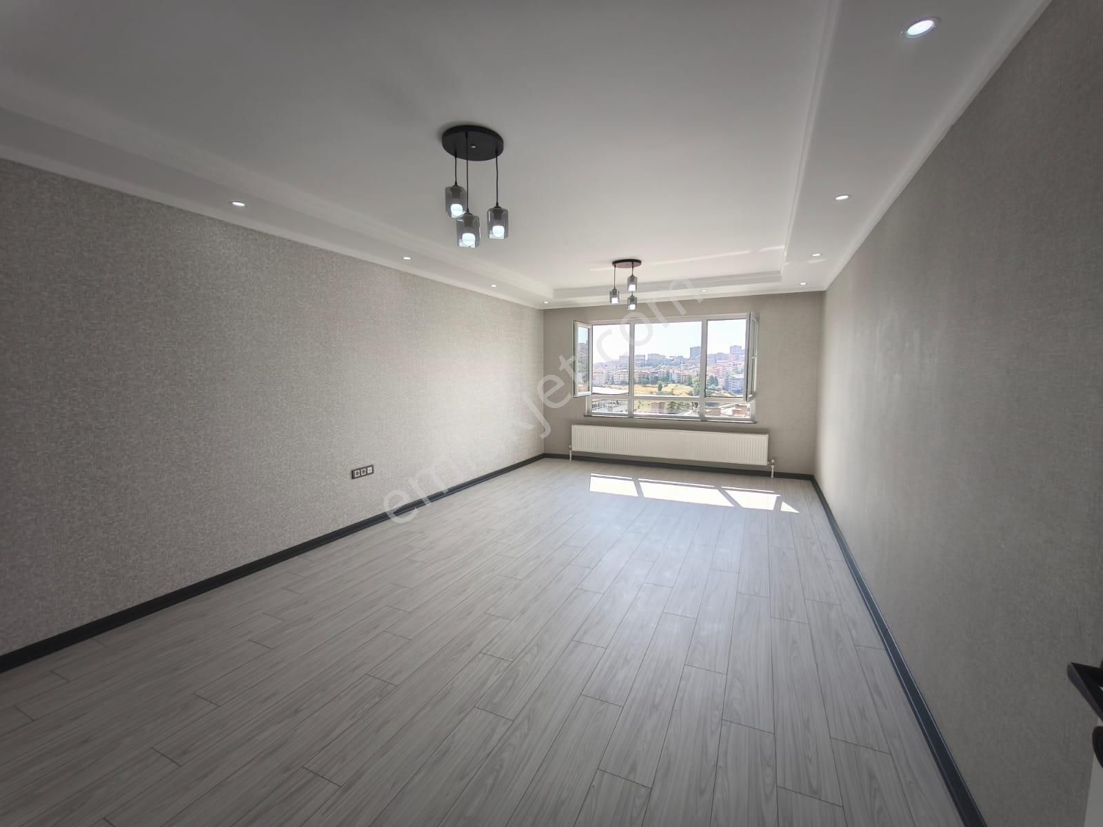 Atanora Vadi'den 2 Banyolu Cadde Yakını Lüks Yapılı Manzaralı 3+1 - Görsel 24