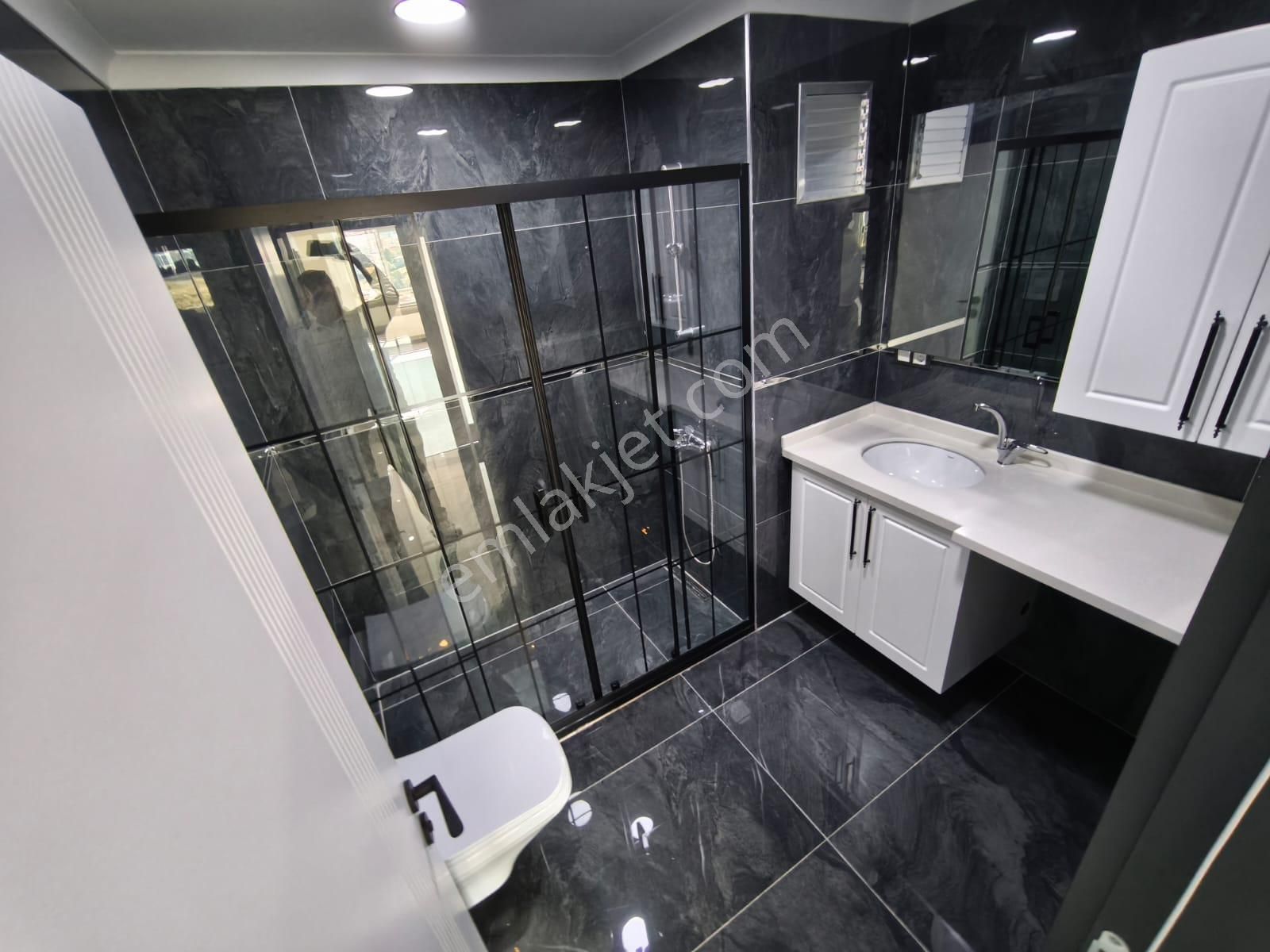 Atanora Vadi'den 2 Banyolu Cadde Yakını Lüks Yapılı Manzaralı 3+1 - Görsel 29