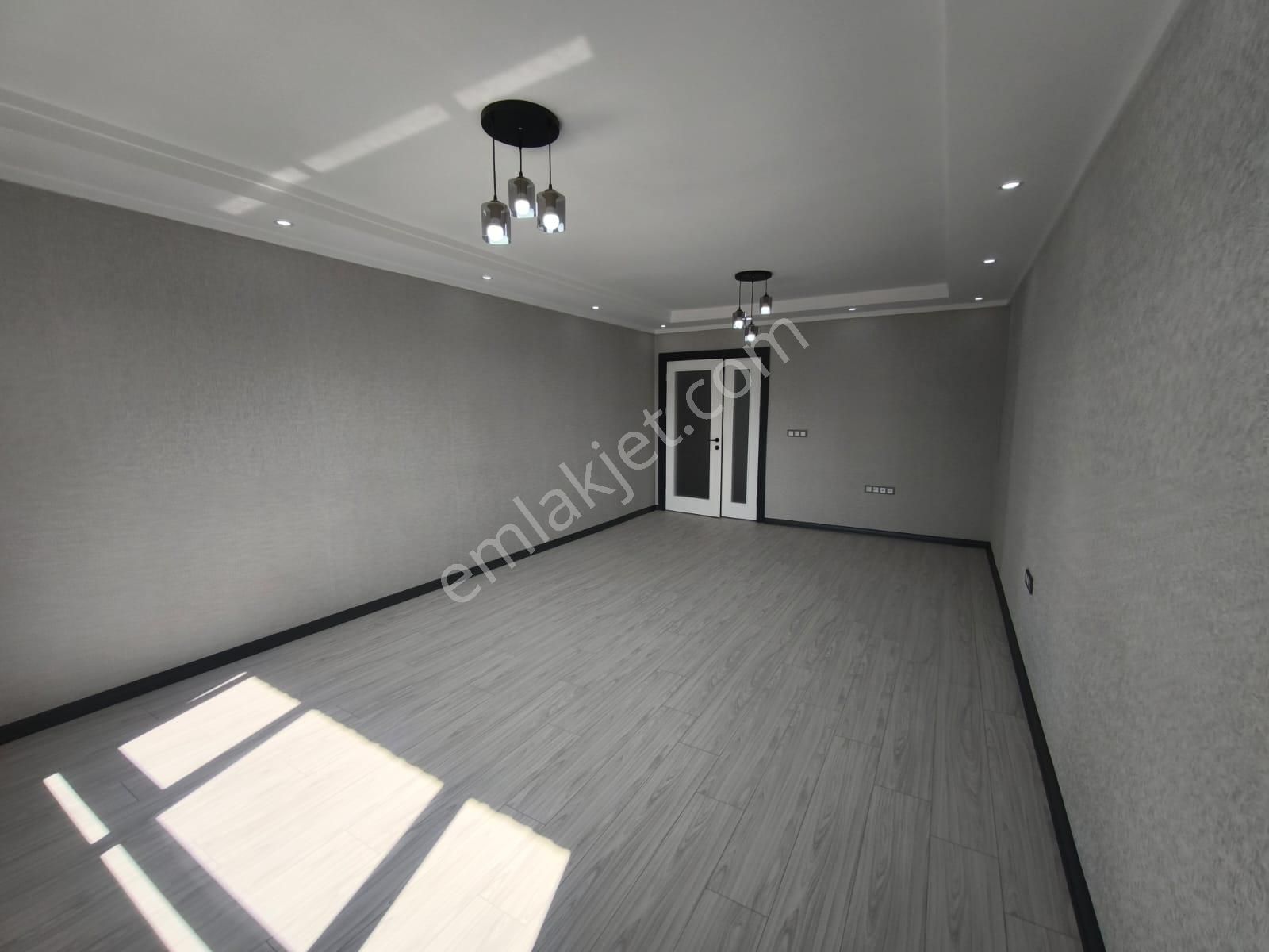 Atanora Vadi'den 2 Banyolu Cadde Yakını Lüks Yapılı Manzaralı 3+1 - Görsel 14