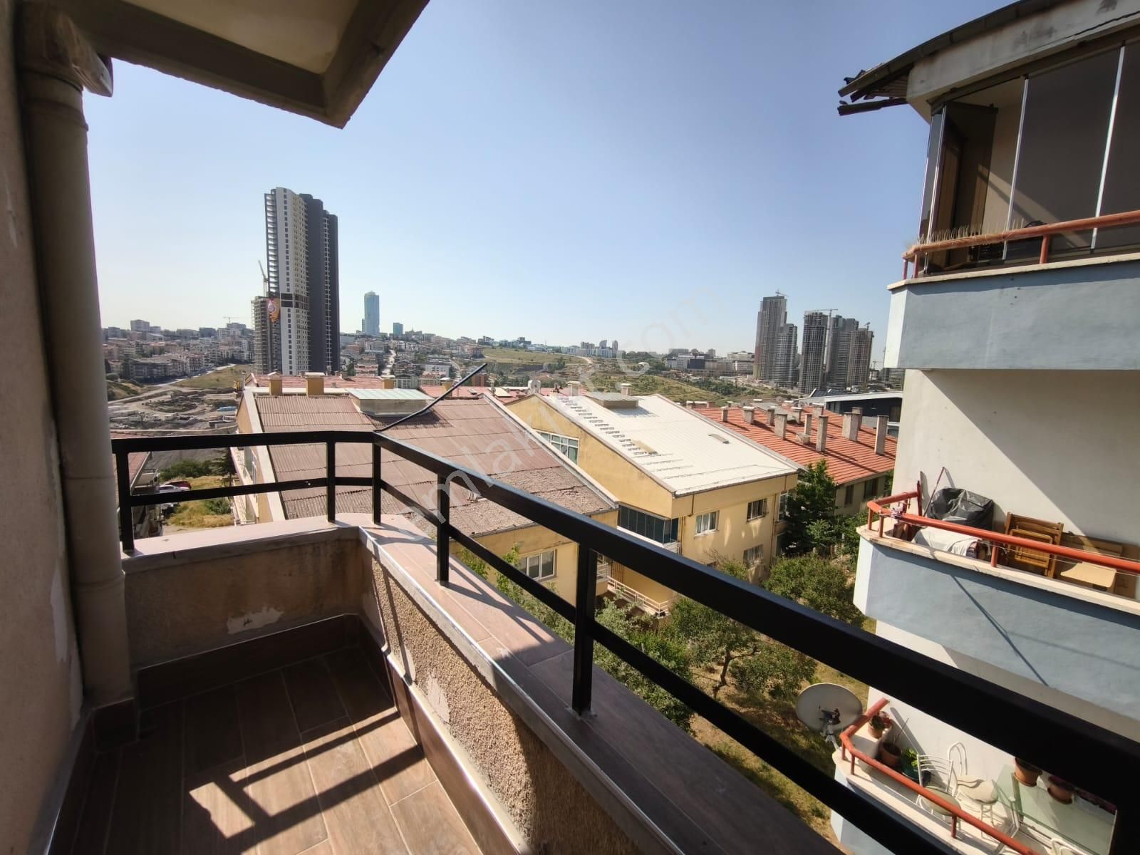 Atanora Vadi'den 2 Banyolu Cadde Yakını Lüks Yapılı Manzaralı 3+1 - Görsel 22