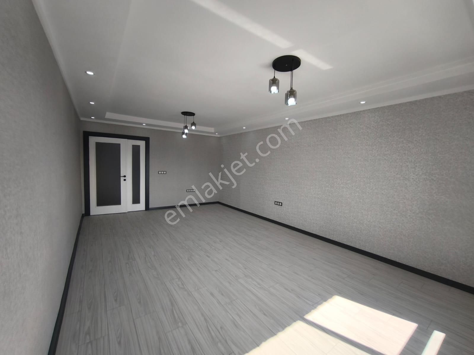 Atanora Vadi'den 2 Banyolu Cadde Yakını Lüks Yapılı Manzaralı 3+1 - Görsel 15