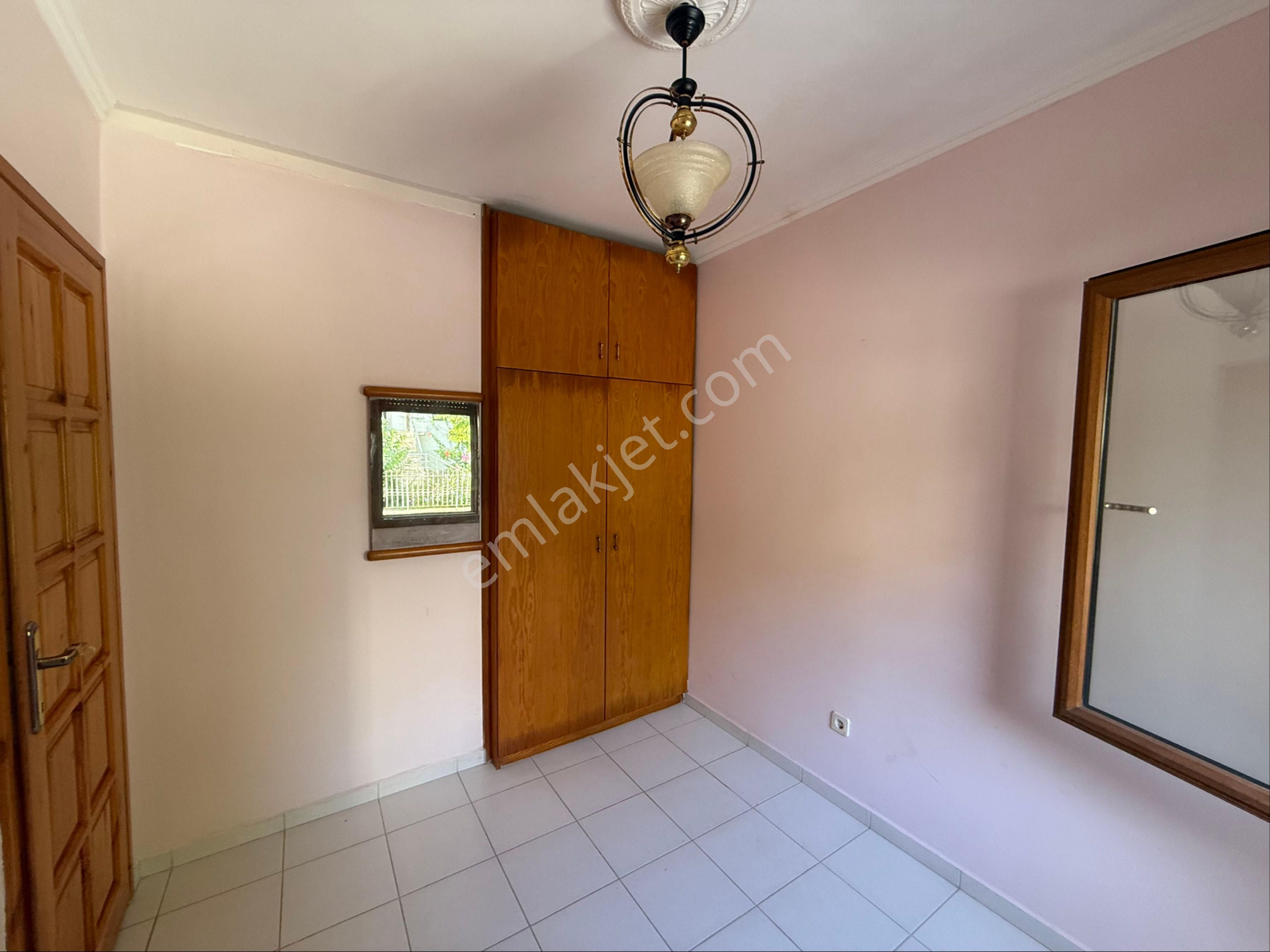 Tayman'dan Kadıkalesi'nde Özel Plajlı Sitede Dubleks - Görsel 10