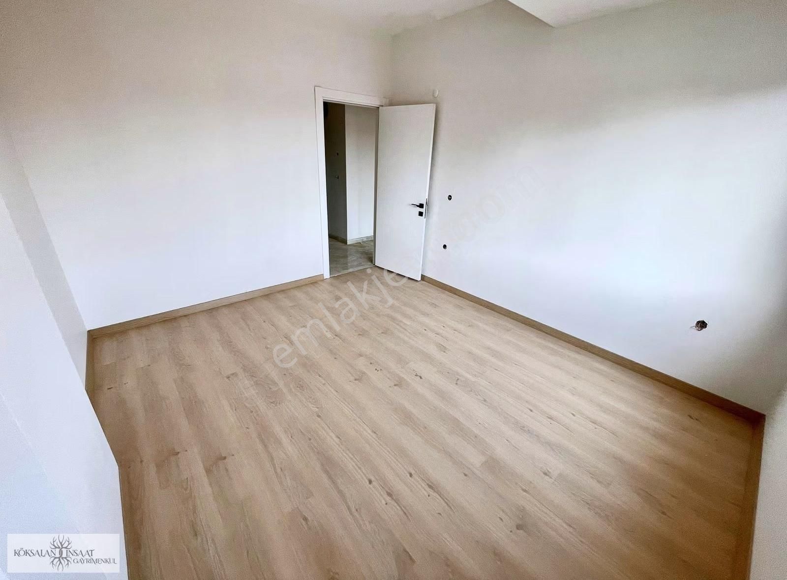 Köksalan'dan Küçükyalıda Sıfır Binada 3. Kat Ön Cephe 3+1 Fırsat - Görsel 12