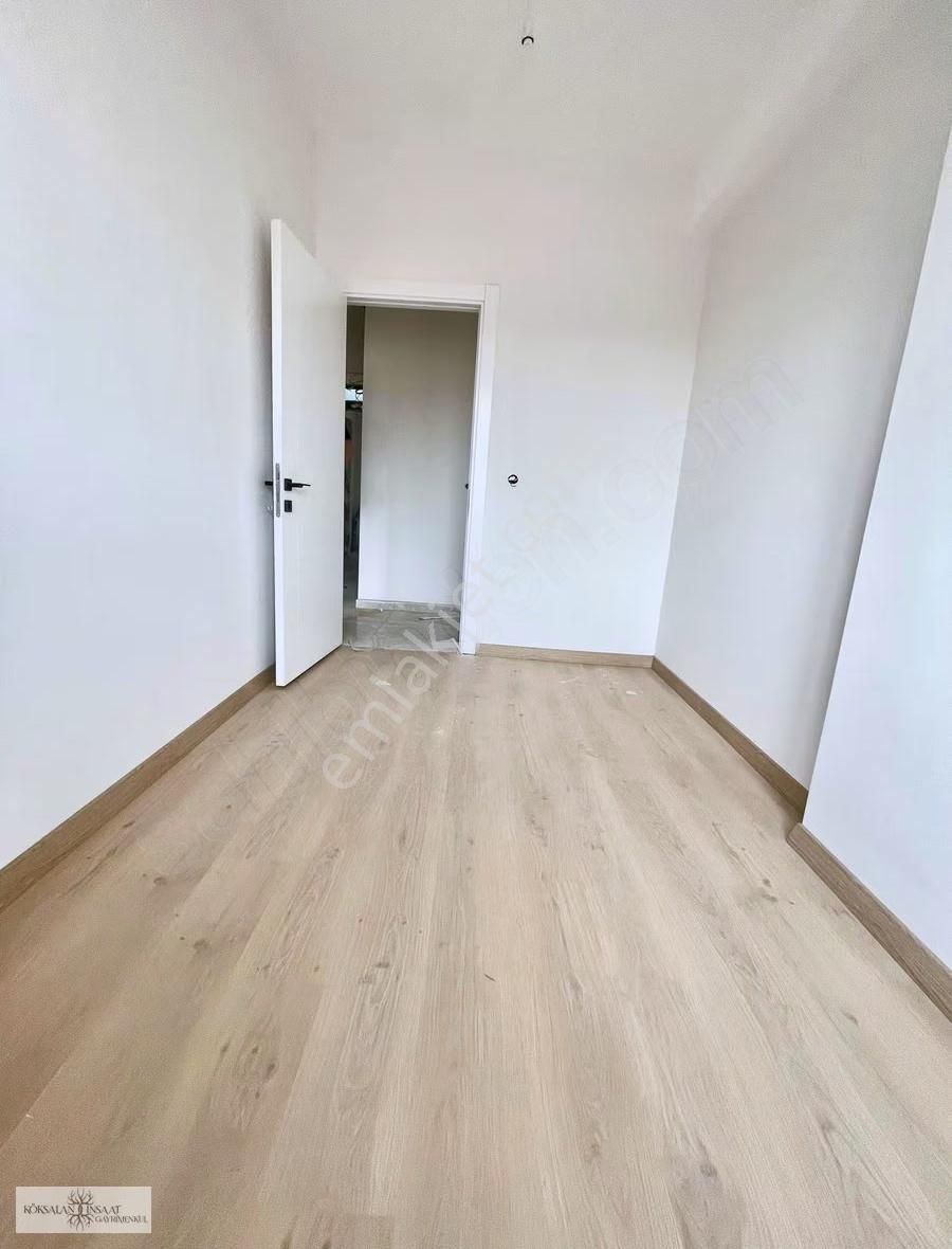 Köksalan'dan Küçükyalıda Sıfır Binada 3. Kat Ön Cephe 3+1 Fırsat - Görsel 6