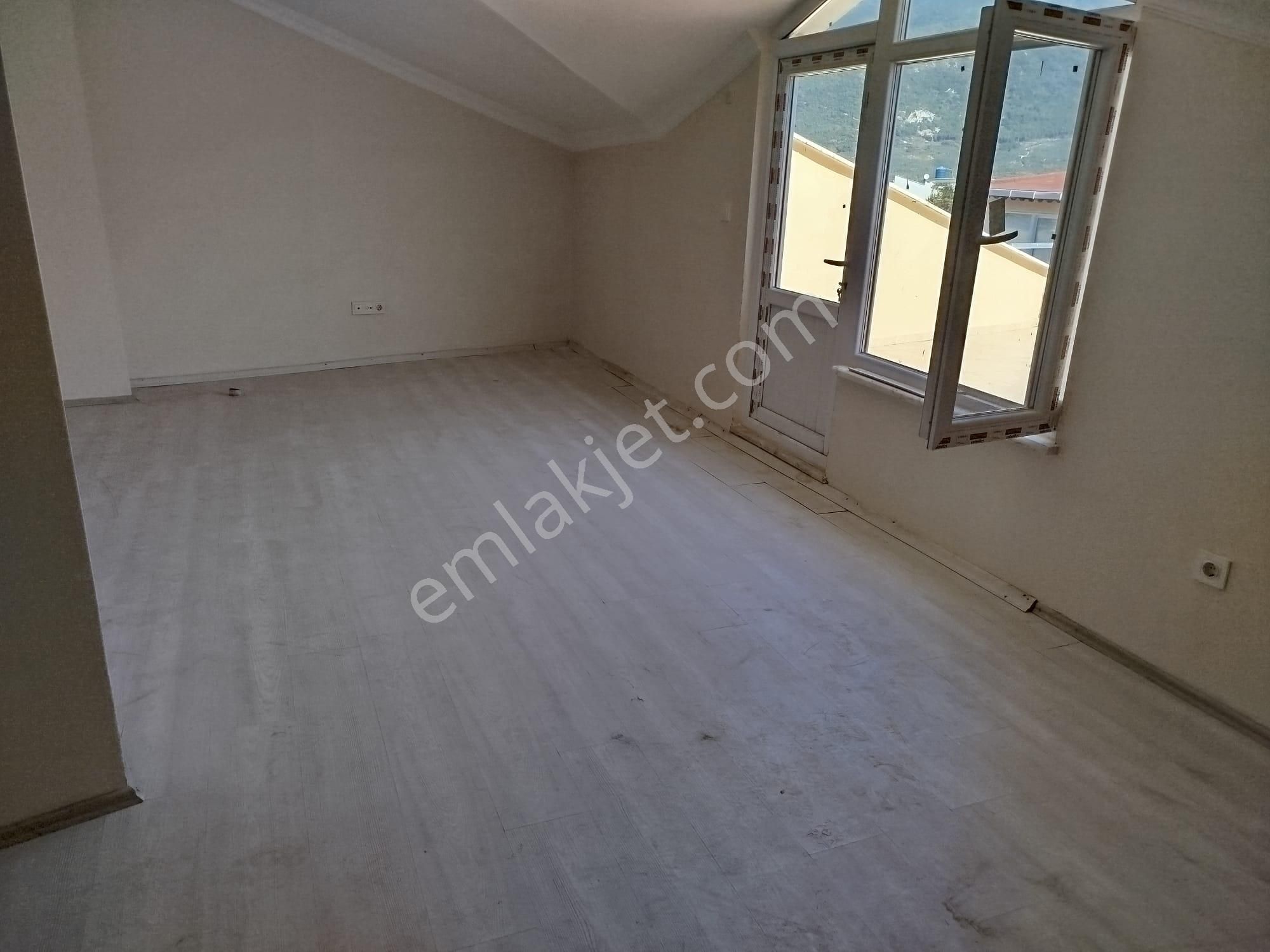 Erdek Ocaklarda Denize 100 Metre 4+1 Dubleks Teraslı Daire - Görsel 23